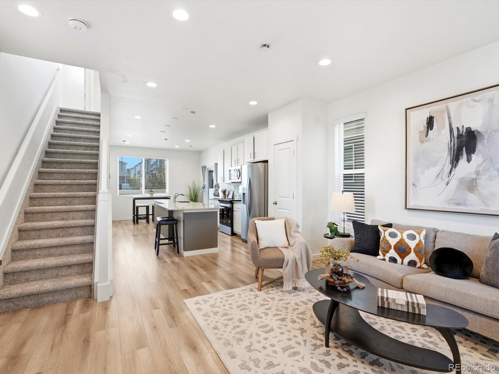 MLS Image #5 for 5077 n walden way,denver, Colorado