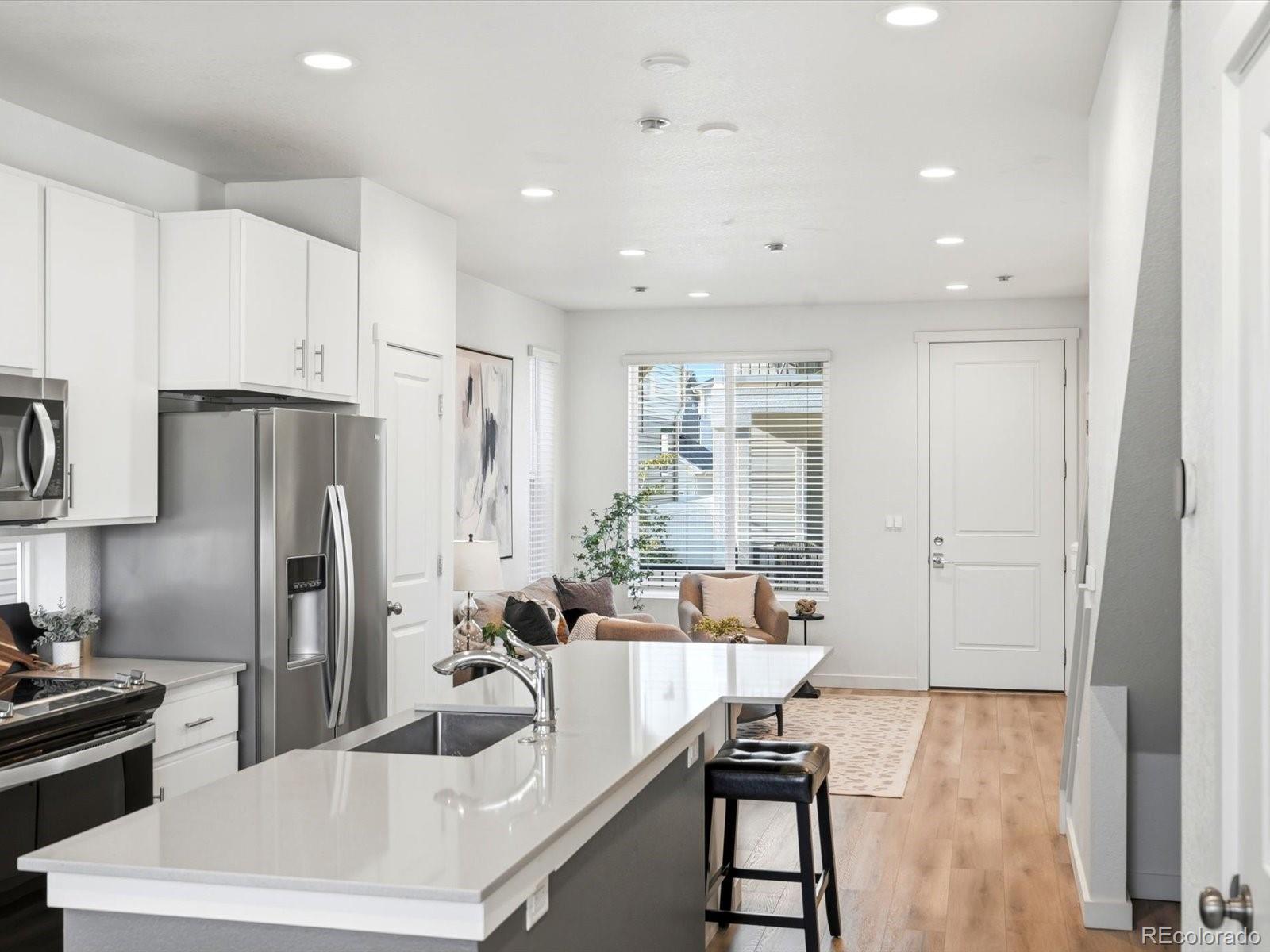 MLS Image #6 for 5077 n walden way,denver, Colorado