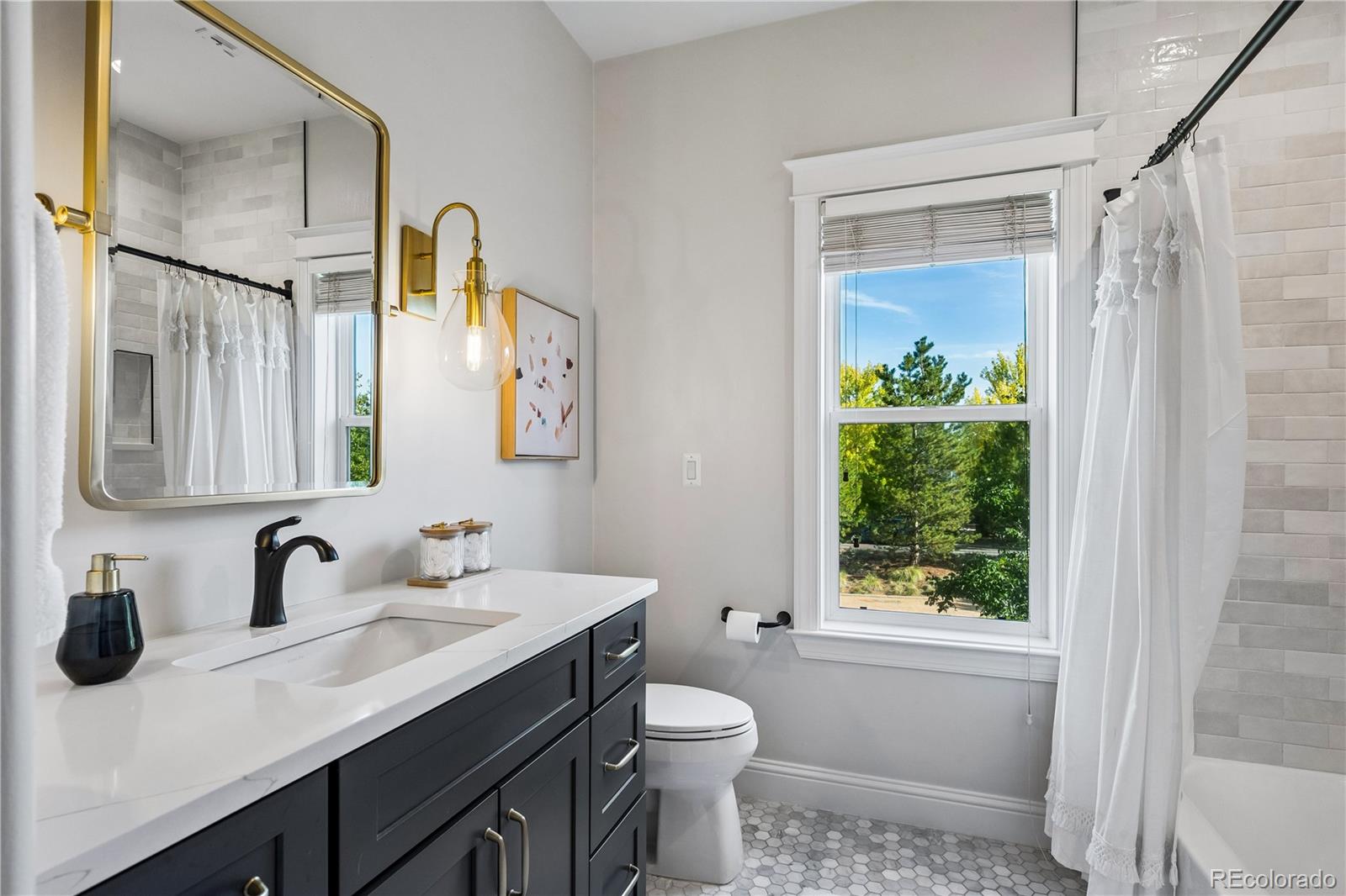 MLS Image #29 for 9052 e 35th avenue,denver, Colorado