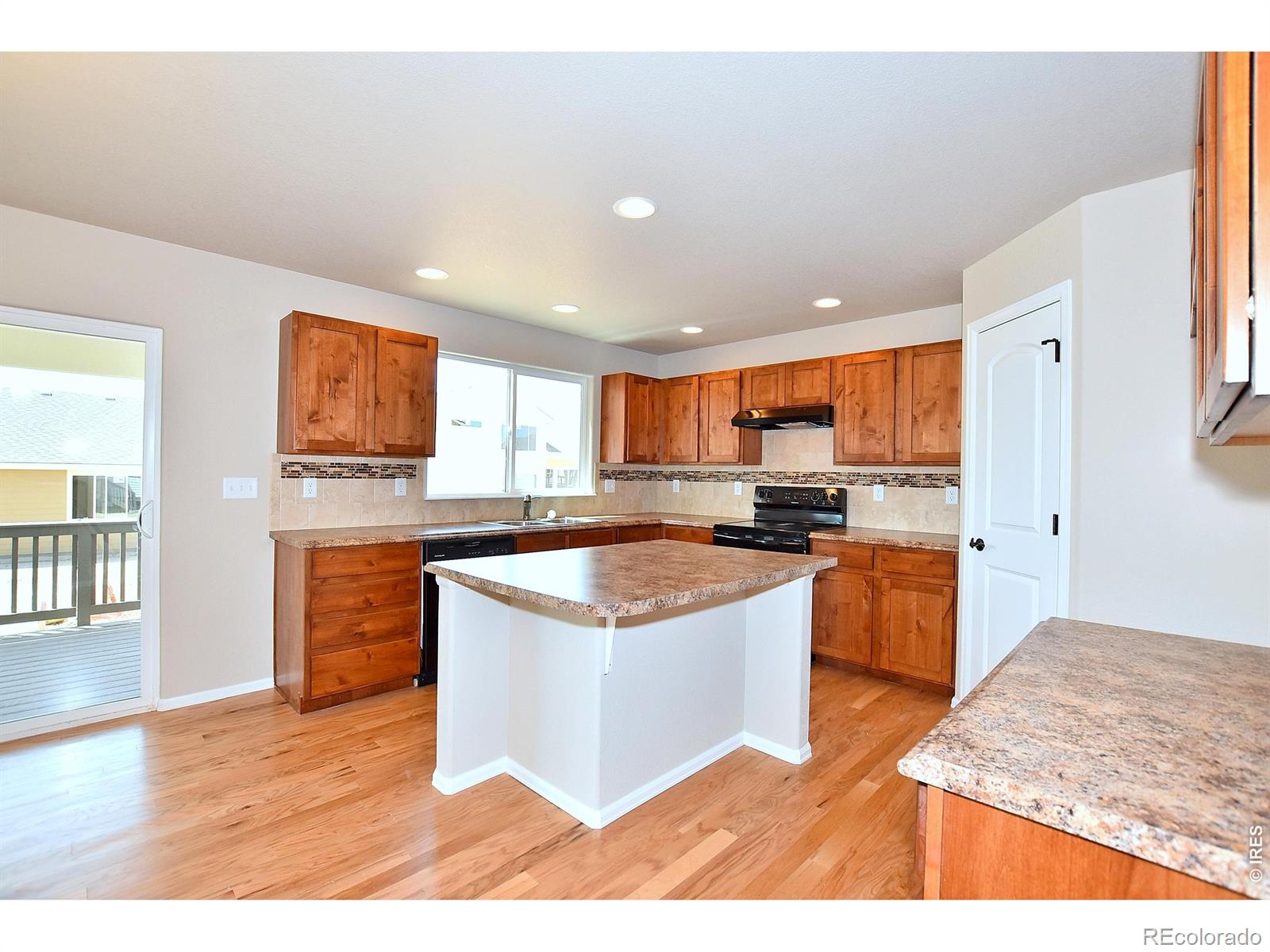 MLS Image #17 for 2422  amberlyn lane,johnstown, Colorado