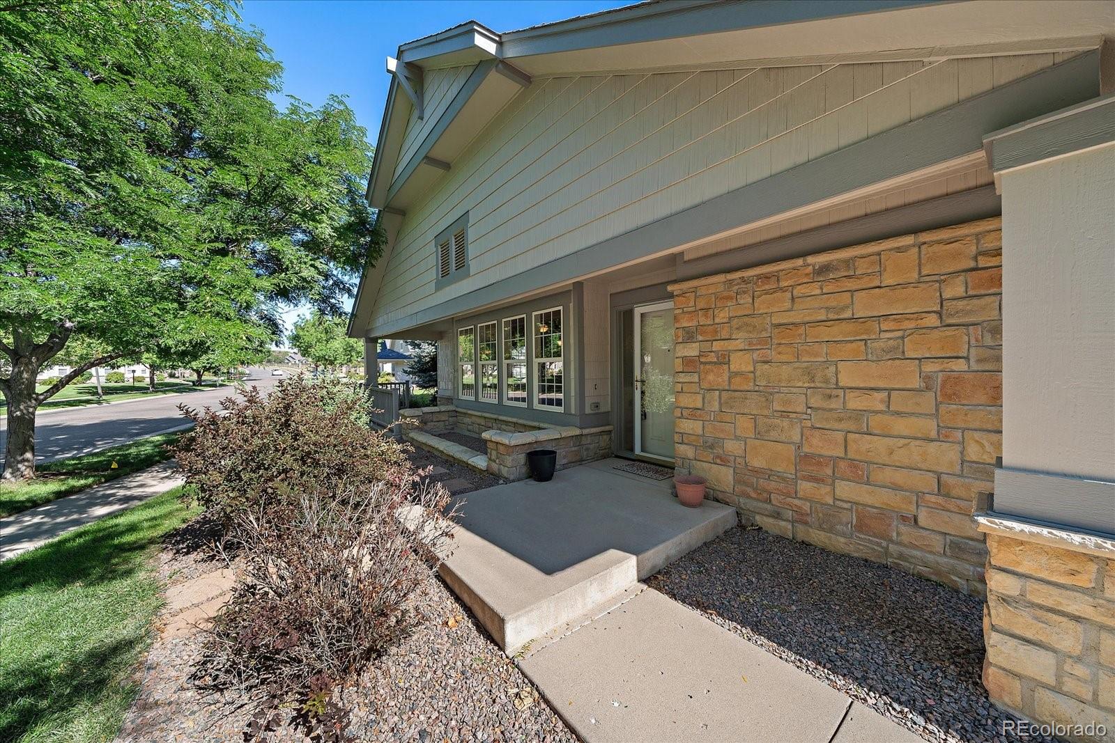 MLS Image #2 for 23703 e kettle place,aurora, Colorado