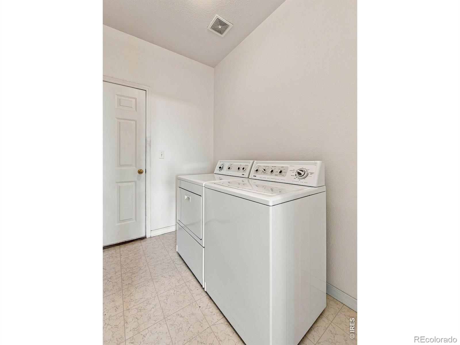 MLS Image #28 for 4034  old westbury court,boulder, Colorado
