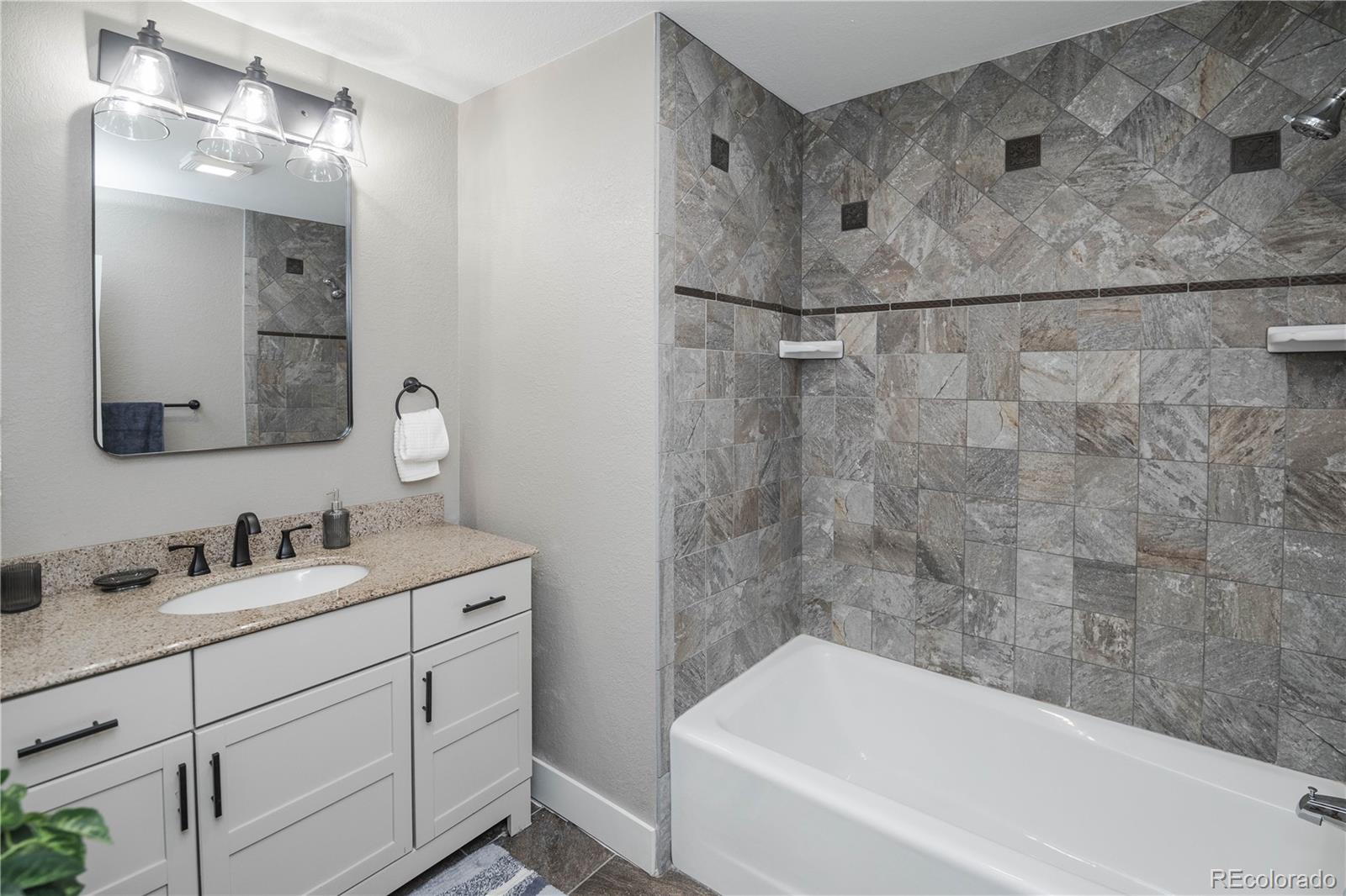 MLS Image #17 for 134 w broadway street,elizabeth, Colorado
