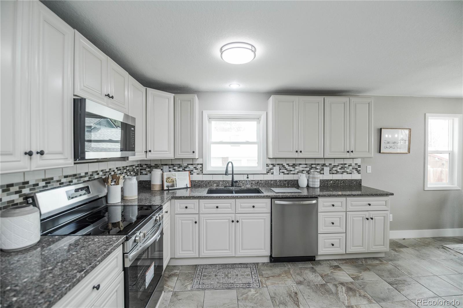 MLS Image #5 for 134 w broadway street,elizabeth, Colorado