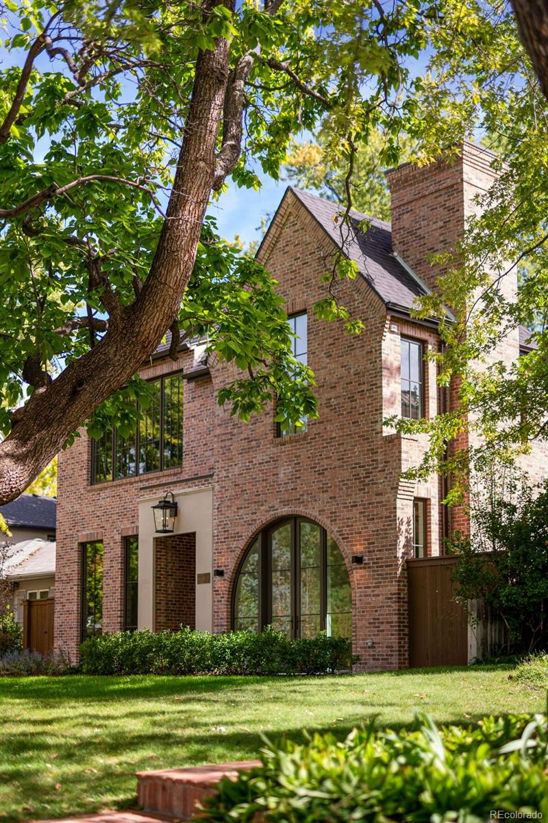 MLS Image #2 for 2520 s fillmore street,denver, Colorado