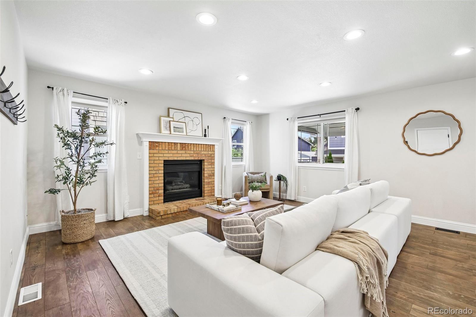 MLS Image #13 for 13471  glen circle,broomfield, Colorado