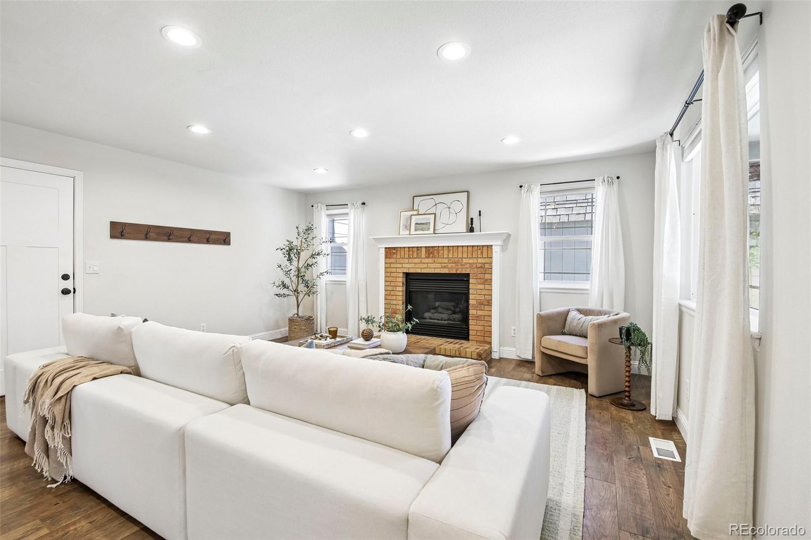 MLS Image #14 for 13471  glen circle,broomfield, Colorado