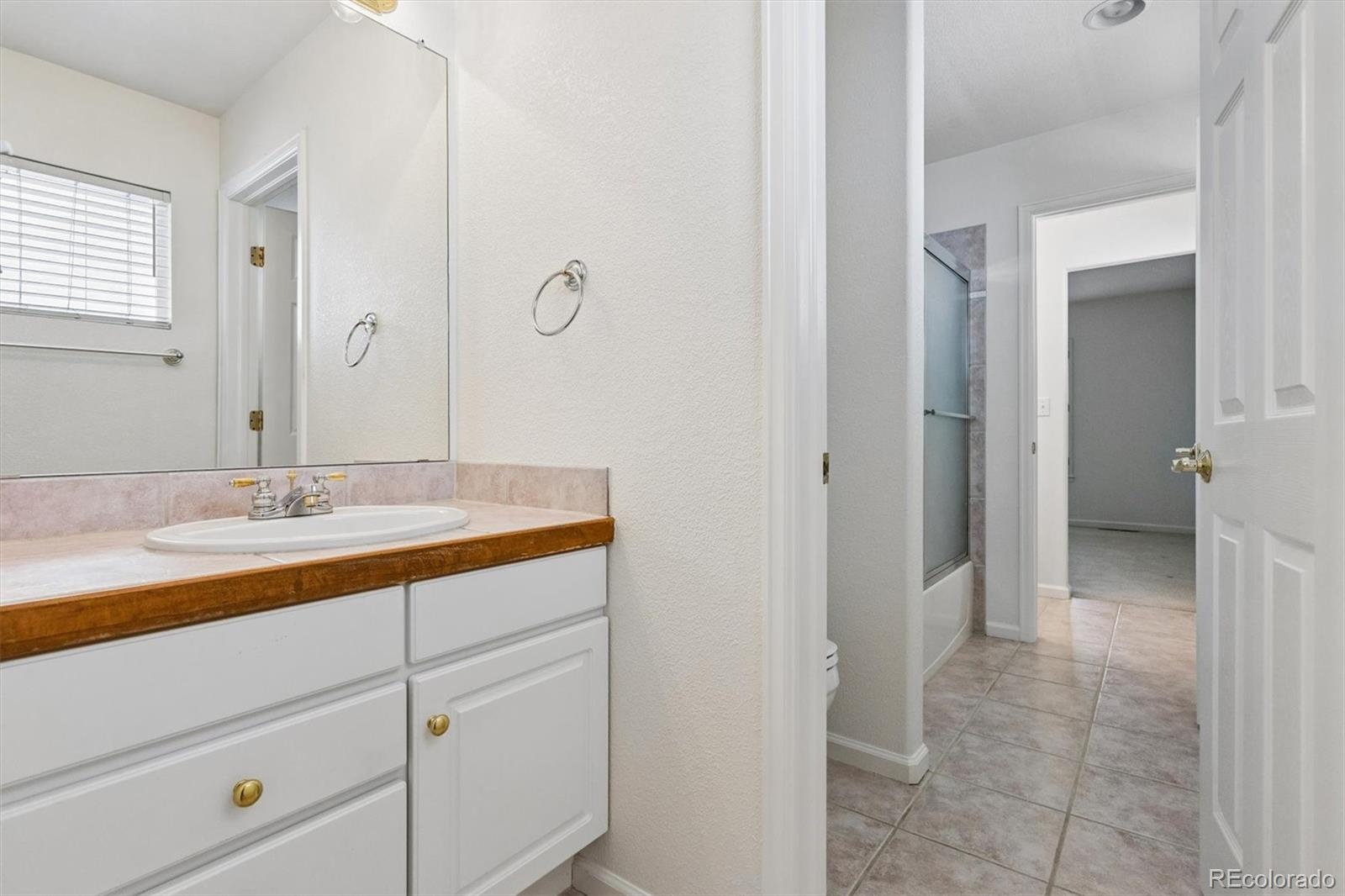 MLS Image #26 for 32 s roslyn street,denver, Colorado