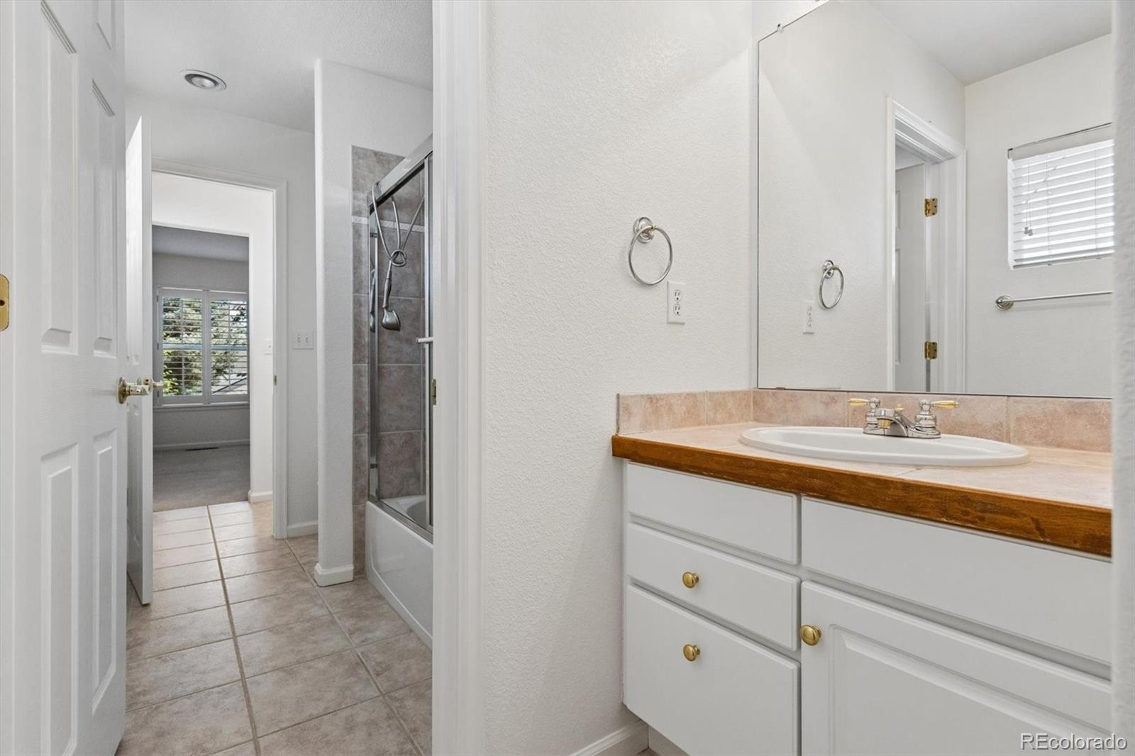 MLS Image #27 for 32 s roslyn street,denver, Colorado