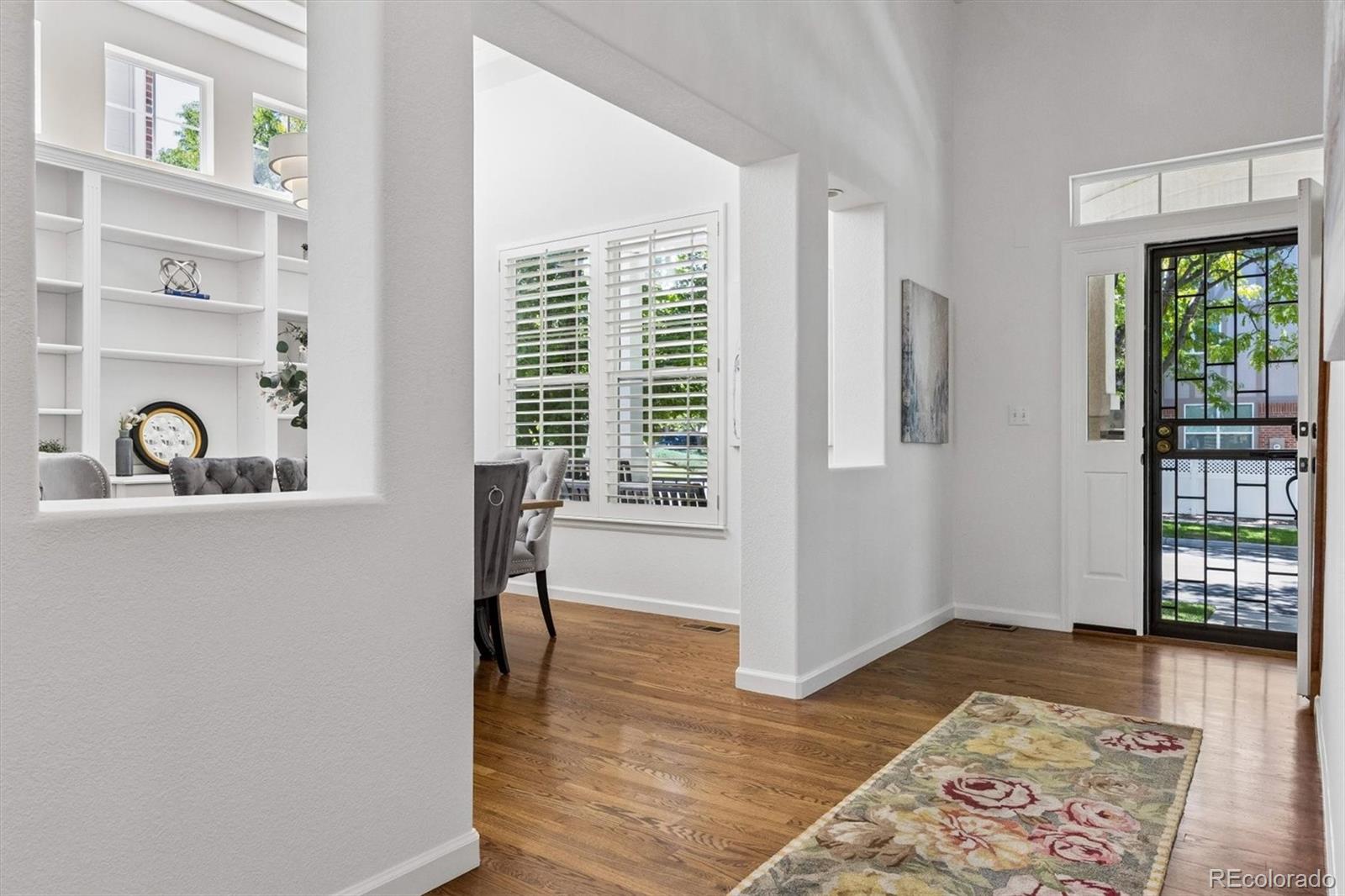 MLS Image #3 for 32 s roslyn street,denver, Colorado
