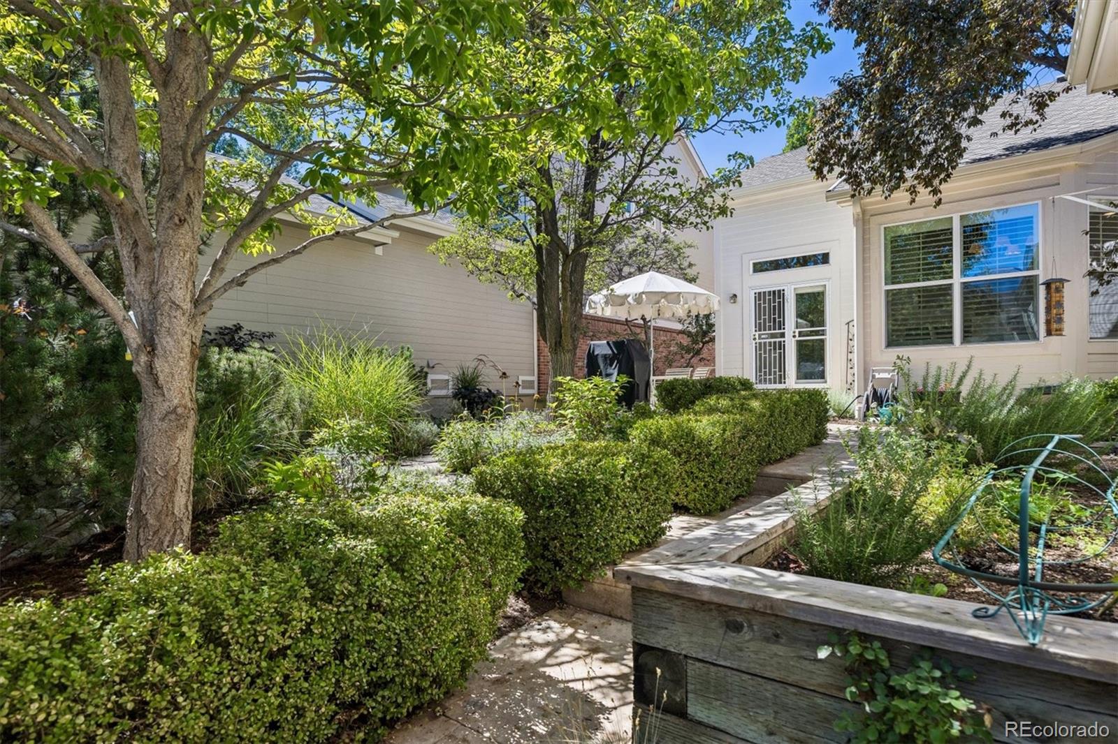 MLS Image #35 for 32 s roslyn street,denver, Colorado