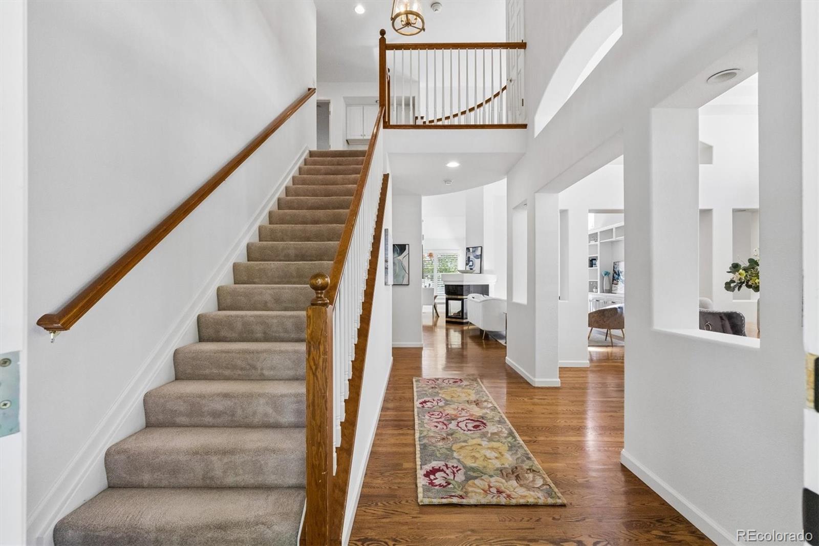 MLS Image #4 for 32 s roslyn street,denver, Colorado