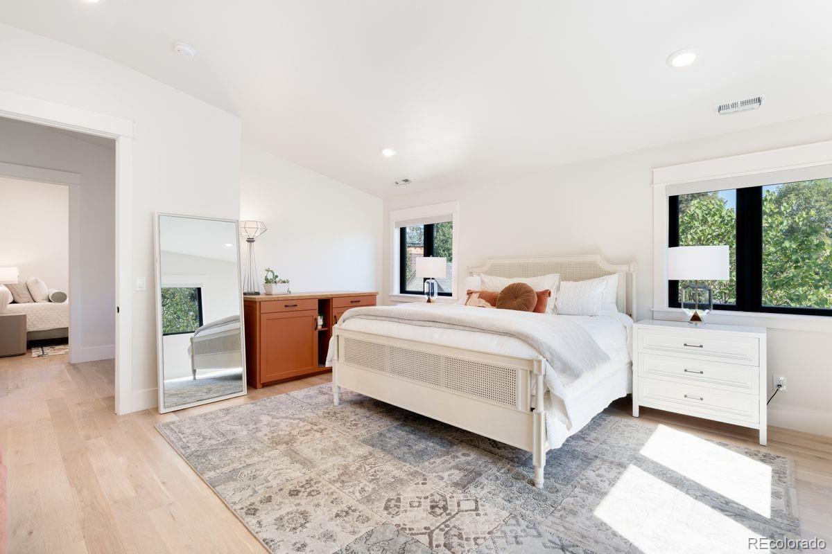MLS Image #15 for 582 s york street,denver, Colorado