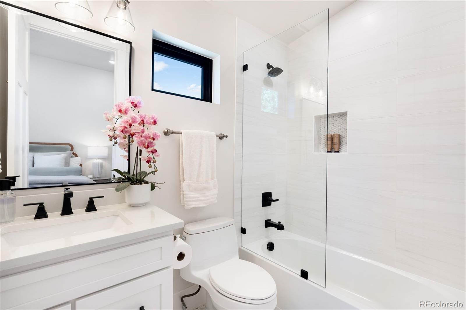 MLS Image #20 for 582 s york street,denver, Colorado