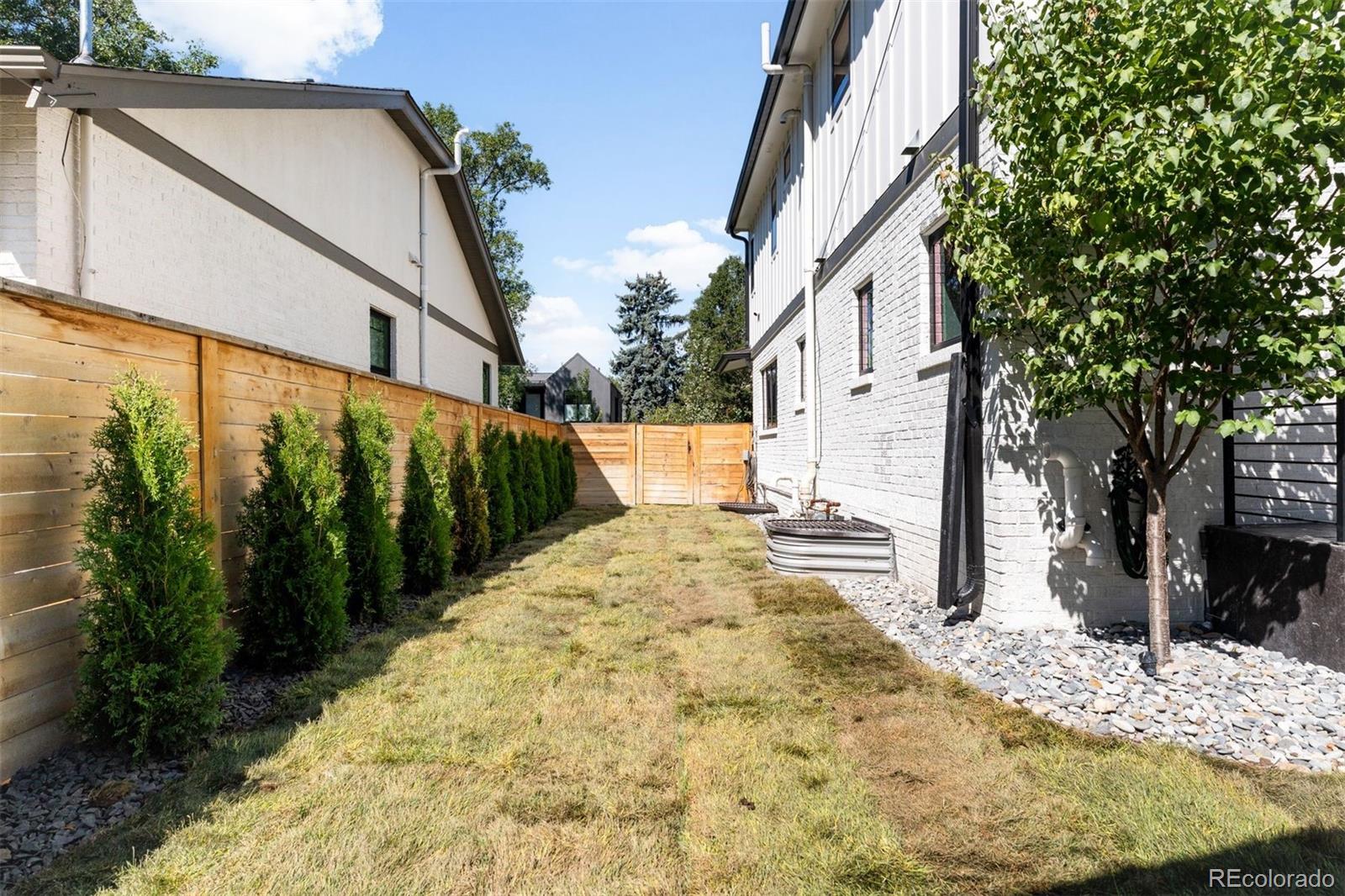 MLS Image #37 for 582 s york street,denver, Colorado