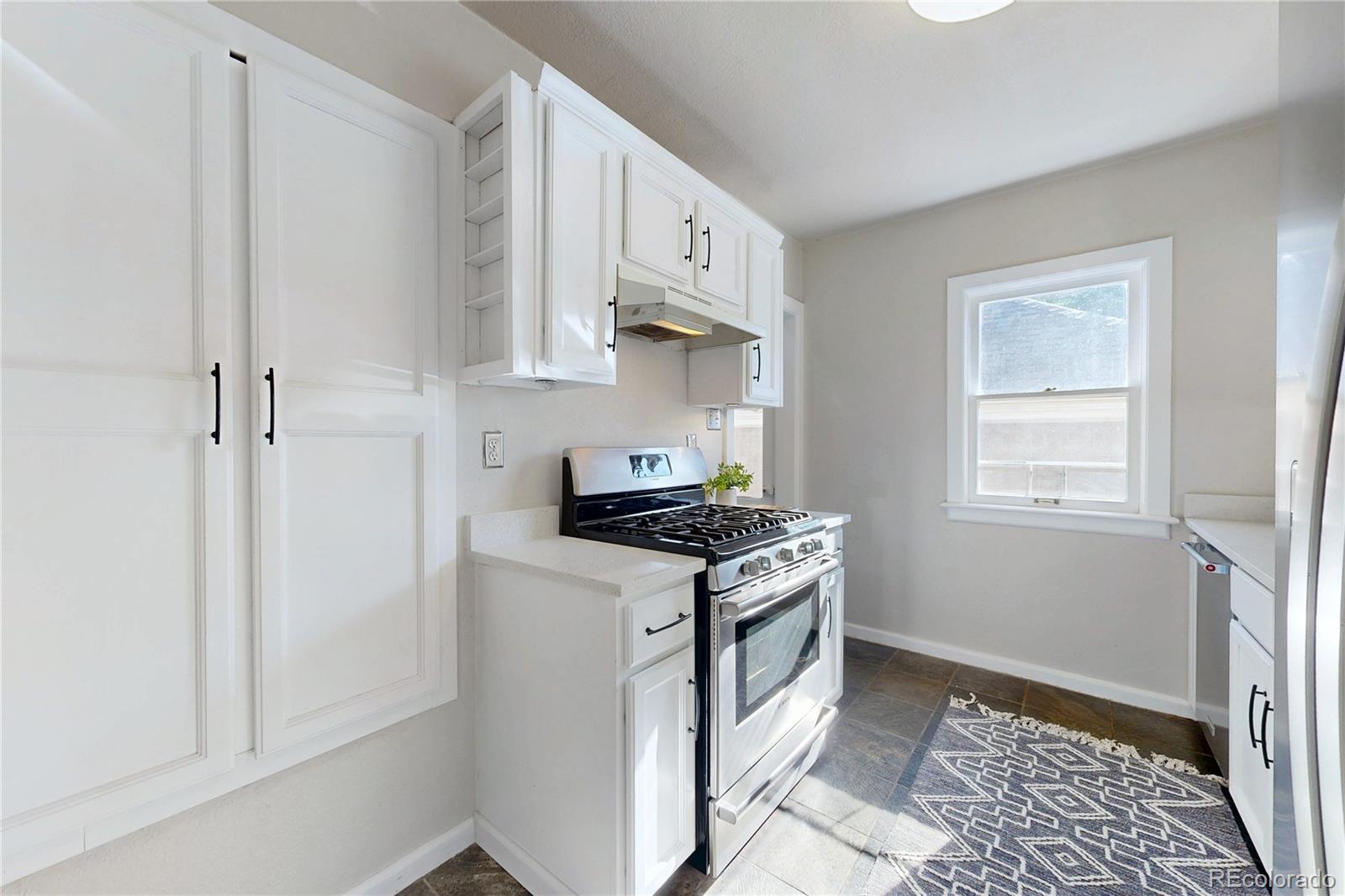 MLS Image #19 for 4507 e 7th avenue,denver, Colorado