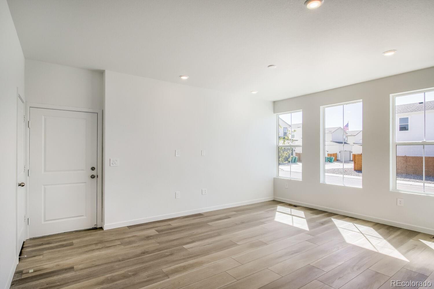 MLS Image #1 for 350 n bersshine court,watkins, Colorado