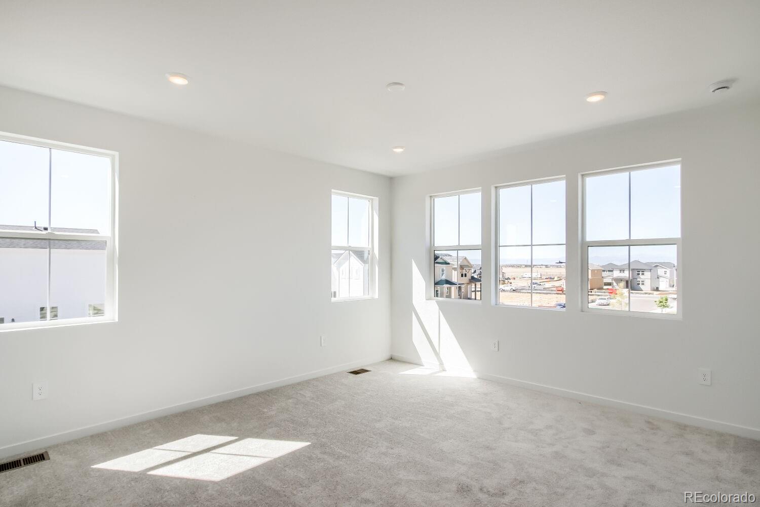 MLS Image #5 for 350 n bersshine court,watkins, Colorado