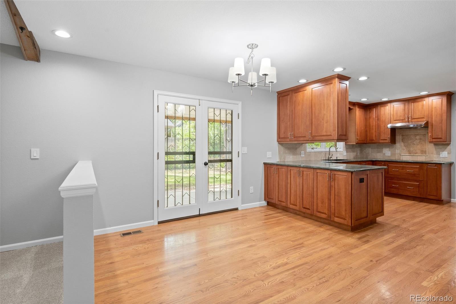 MLS Image #11 for 2027 s gray drive,denver, Colorado