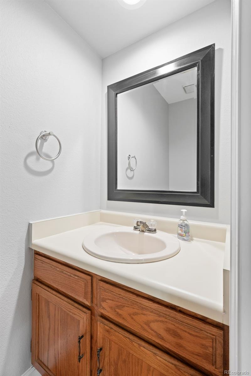 MLS Image #16 for 2027 s gray drive,denver, Colorado