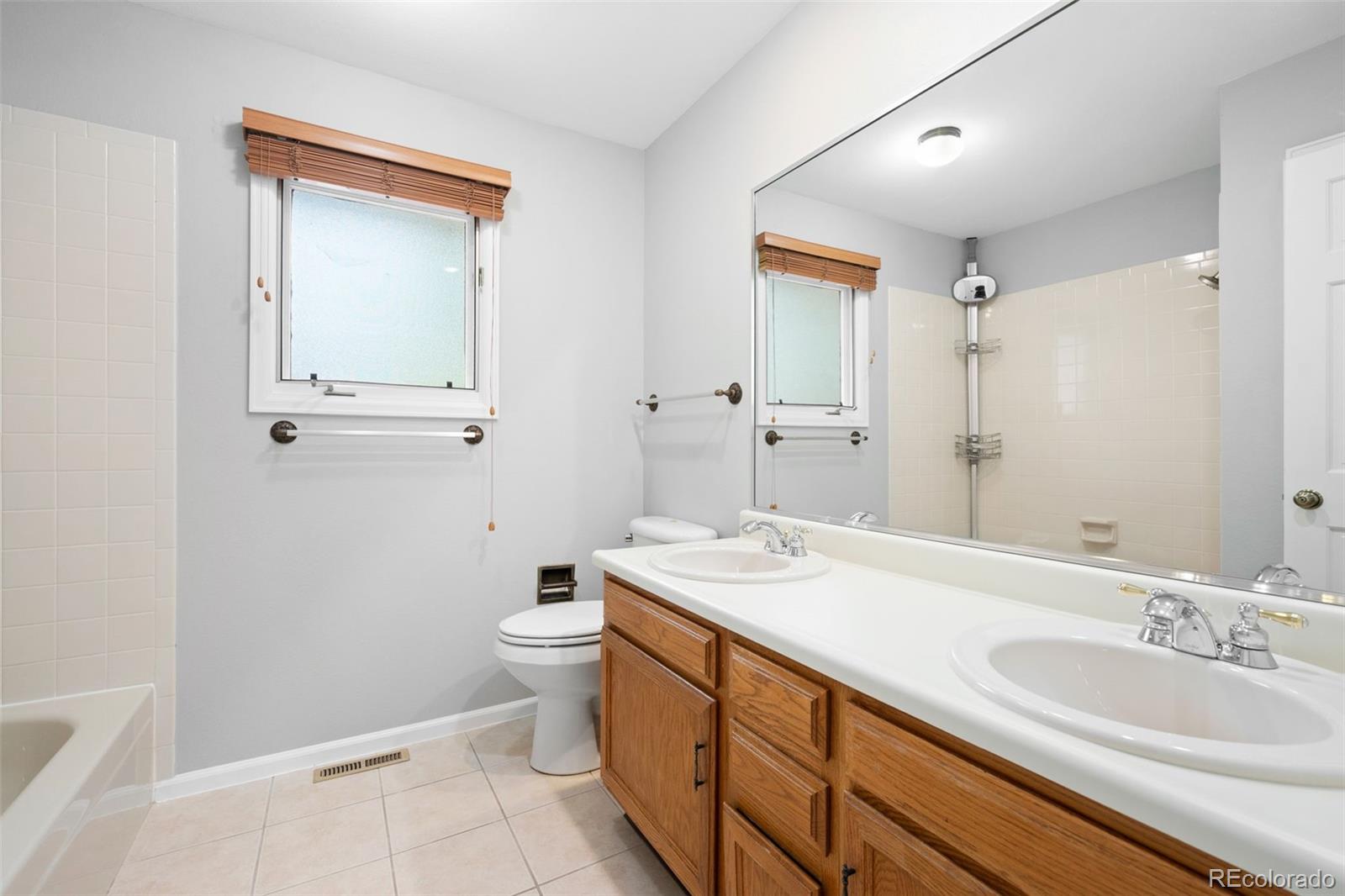 MLS Image #24 for 2027 s gray drive,denver, Colorado