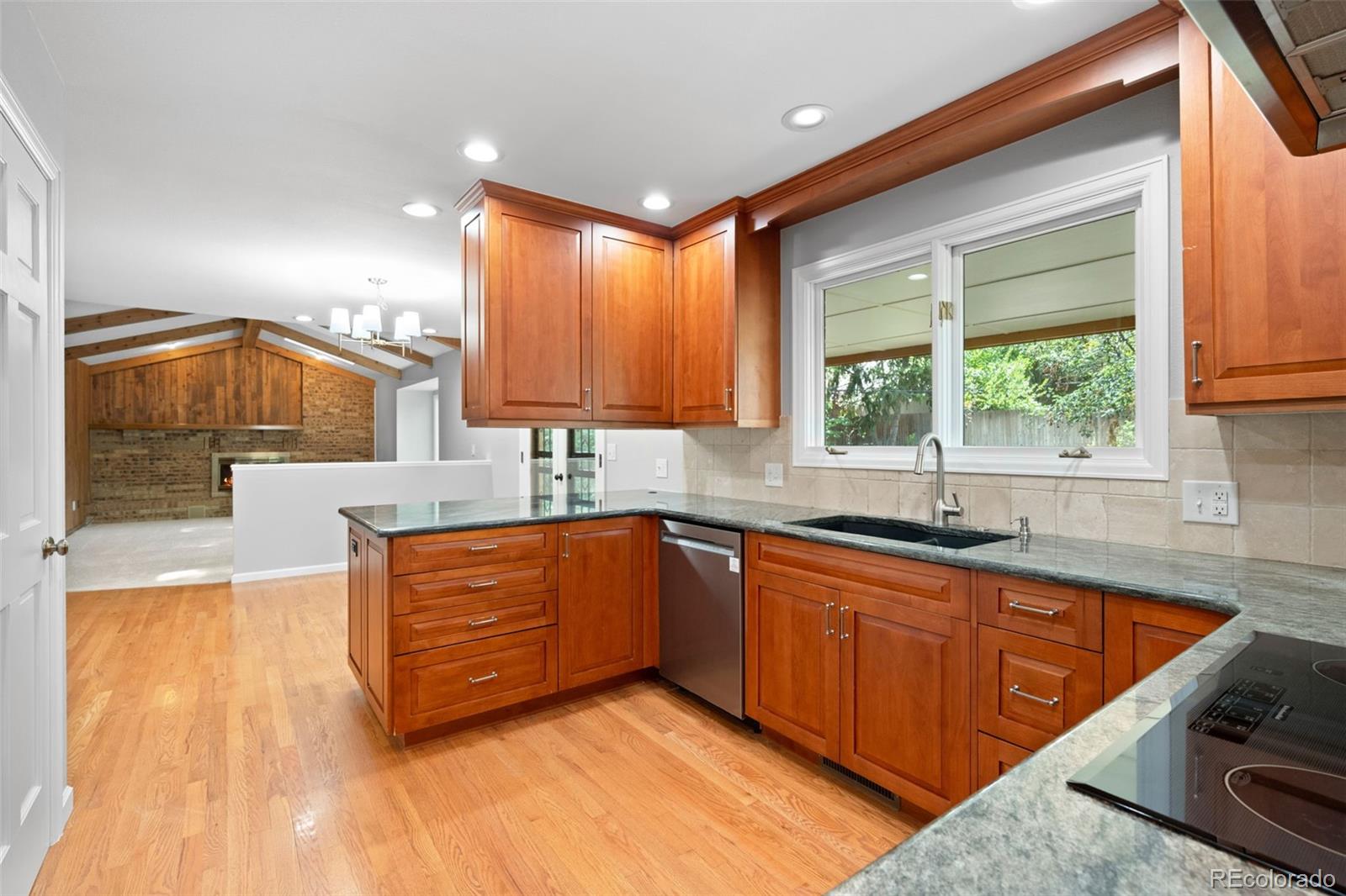 MLS Image #3 for 2027 s gray drive,denver, Colorado