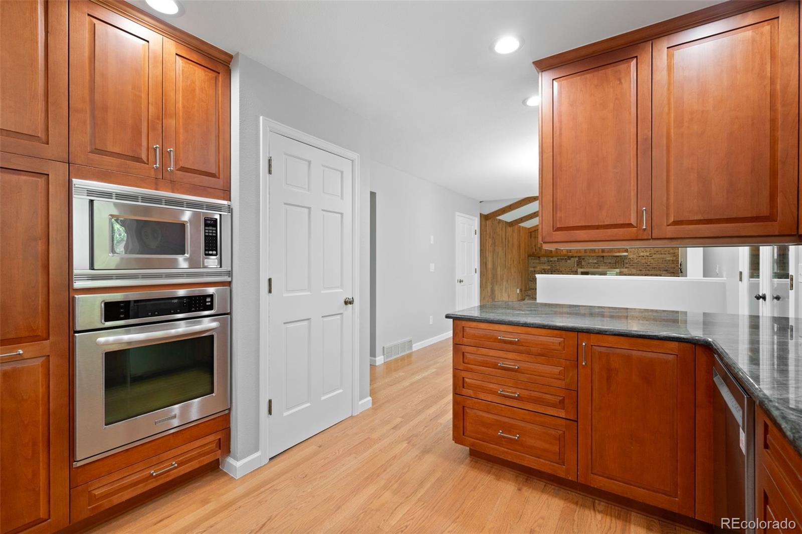 MLS Image #4 for 2027 s gray drive,denver, Colorado