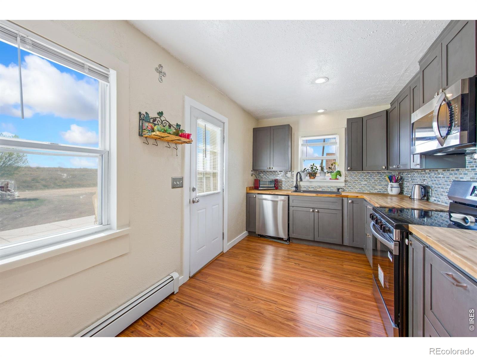 MLS Image #11 for 20629  highway 60 ,platteville, Colorado