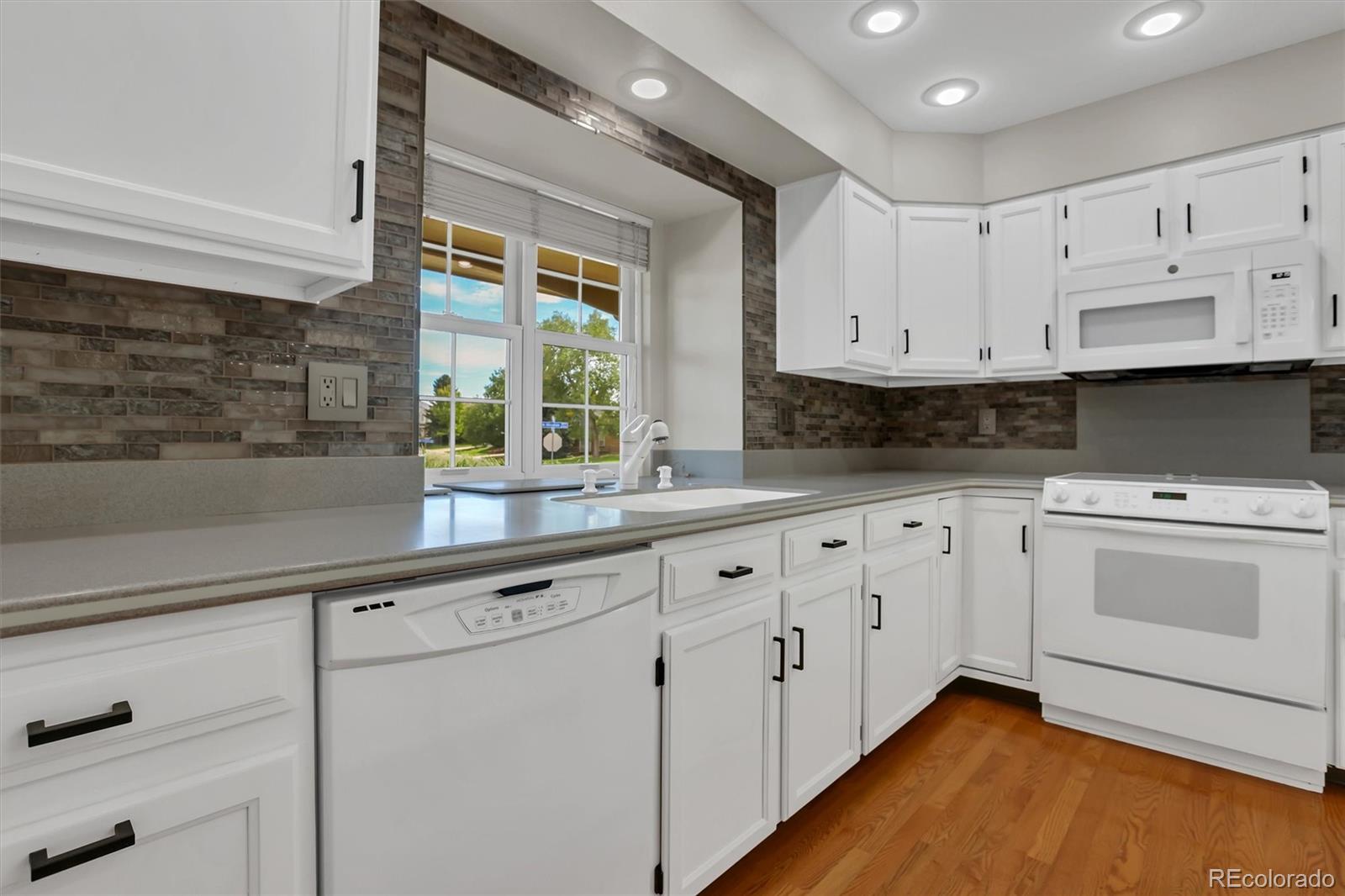 MLS Image #8 for 6236 e hinsdale avenue,englewood, Colorado