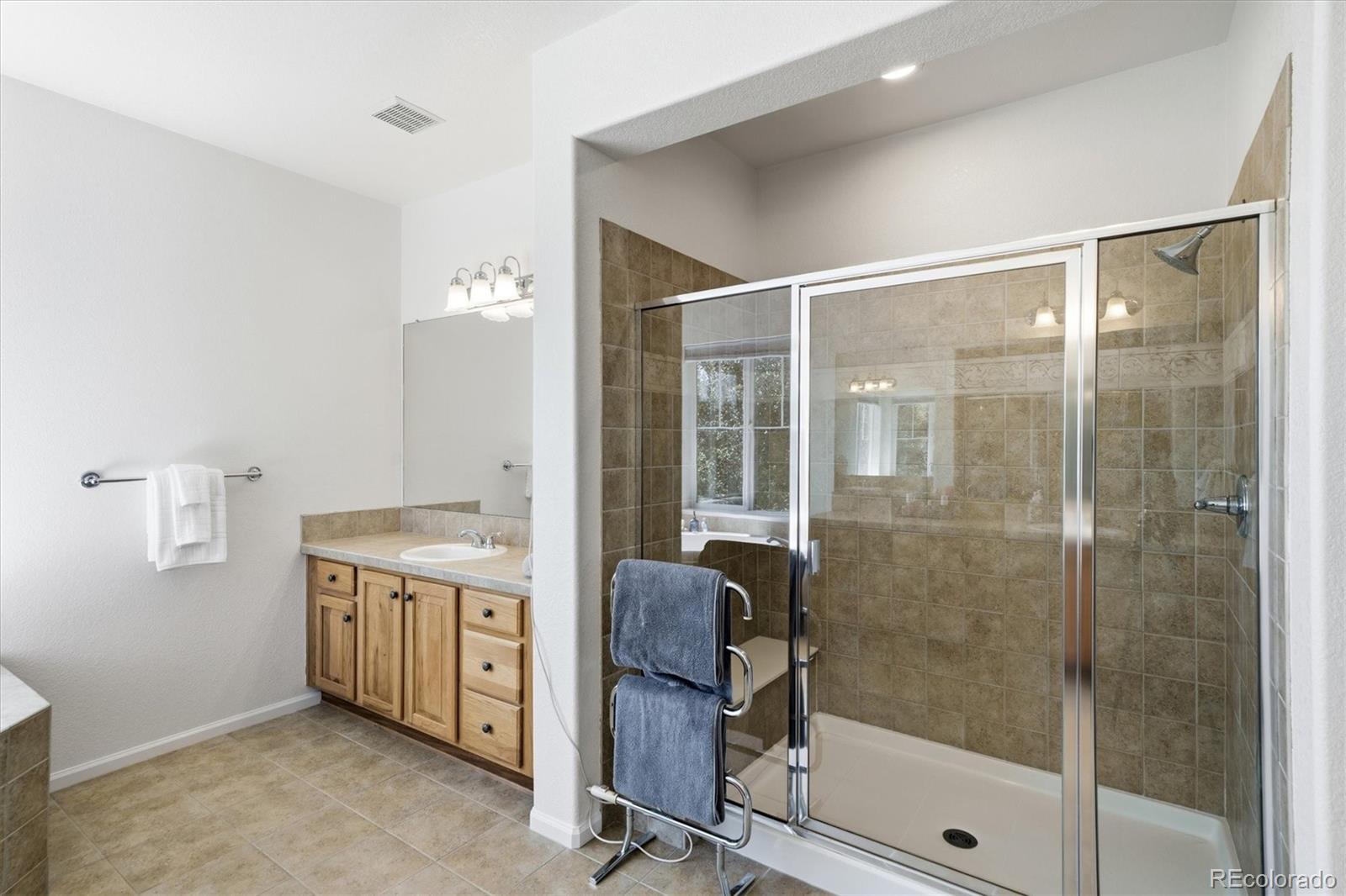 MLS Image #21 for 16863  parkside drive,commerce city, Colorado