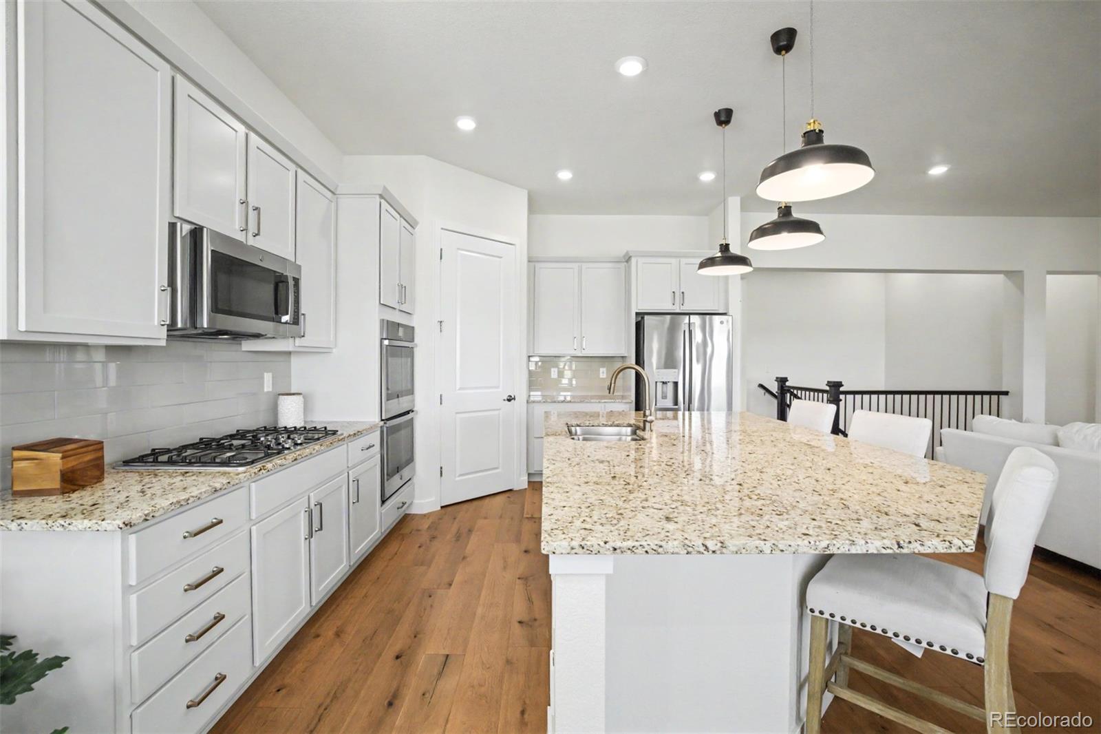 MLS Image #10 for 15542  willow street,thornton, Colorado