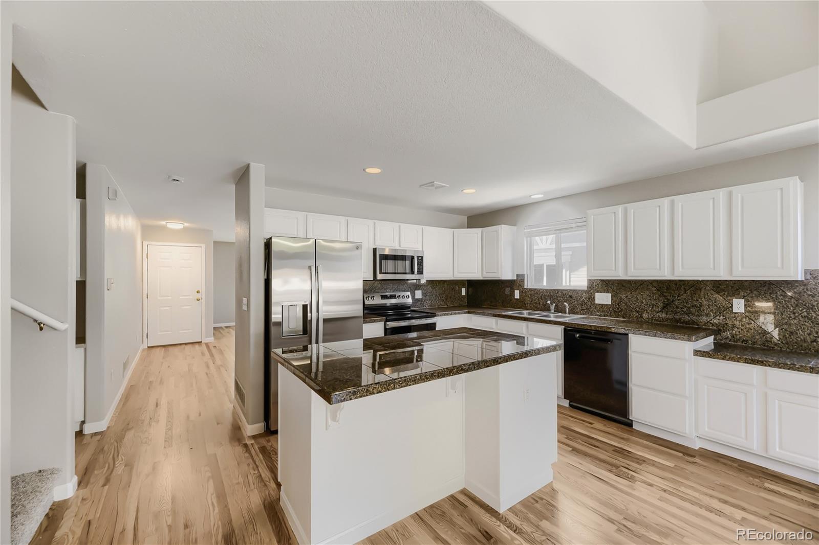 MLS Image #4 for 2511 s genoa street,aurora, Colorado