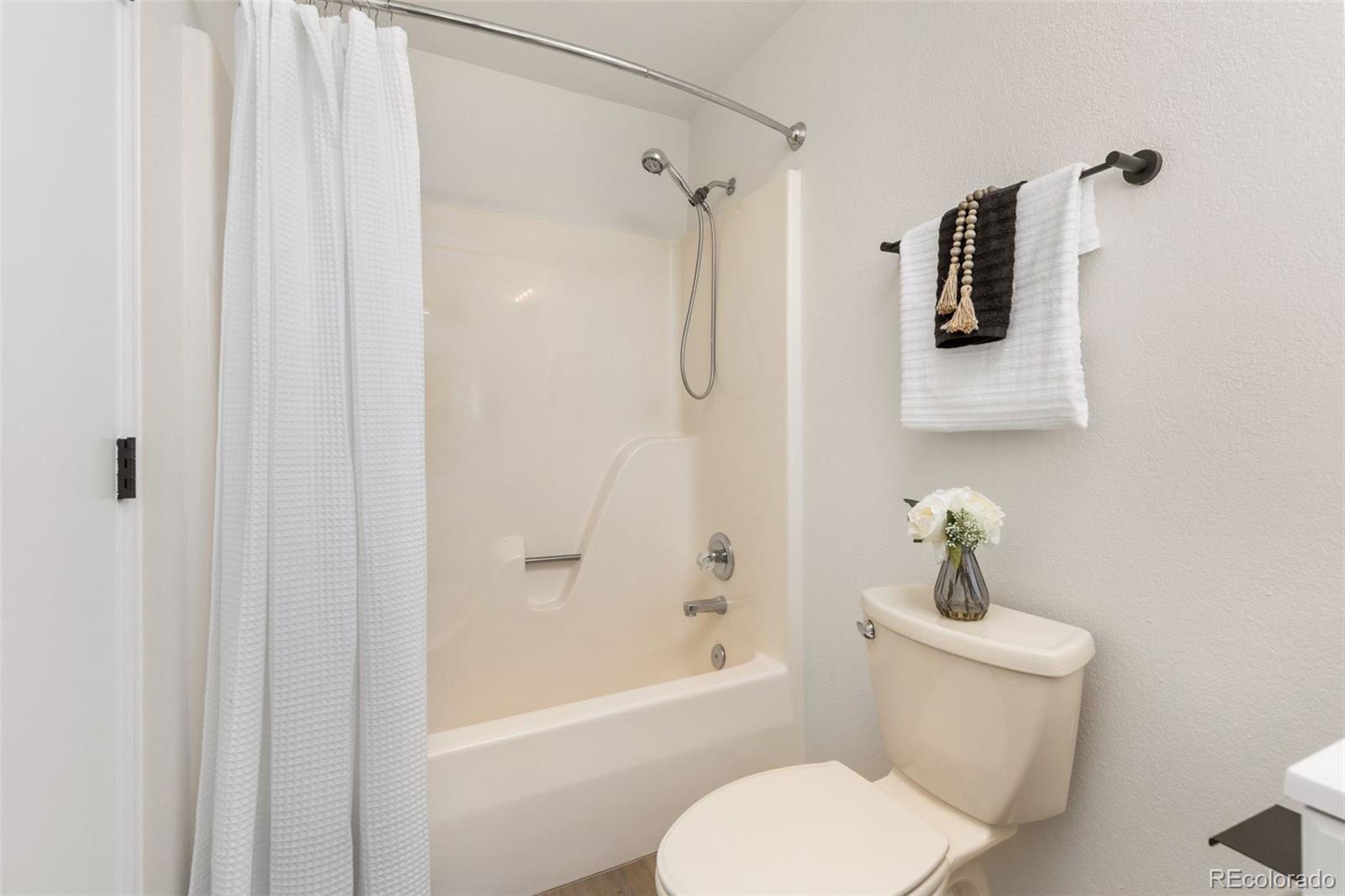 MLS Image #14 for 1437 s pitkin court,aurora, Colorado