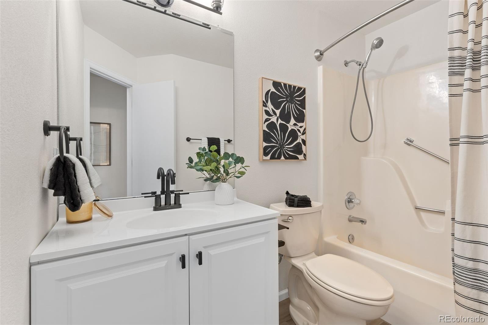 MLS Image #16 for 1437 s pitkin court,aurora, Colorado
