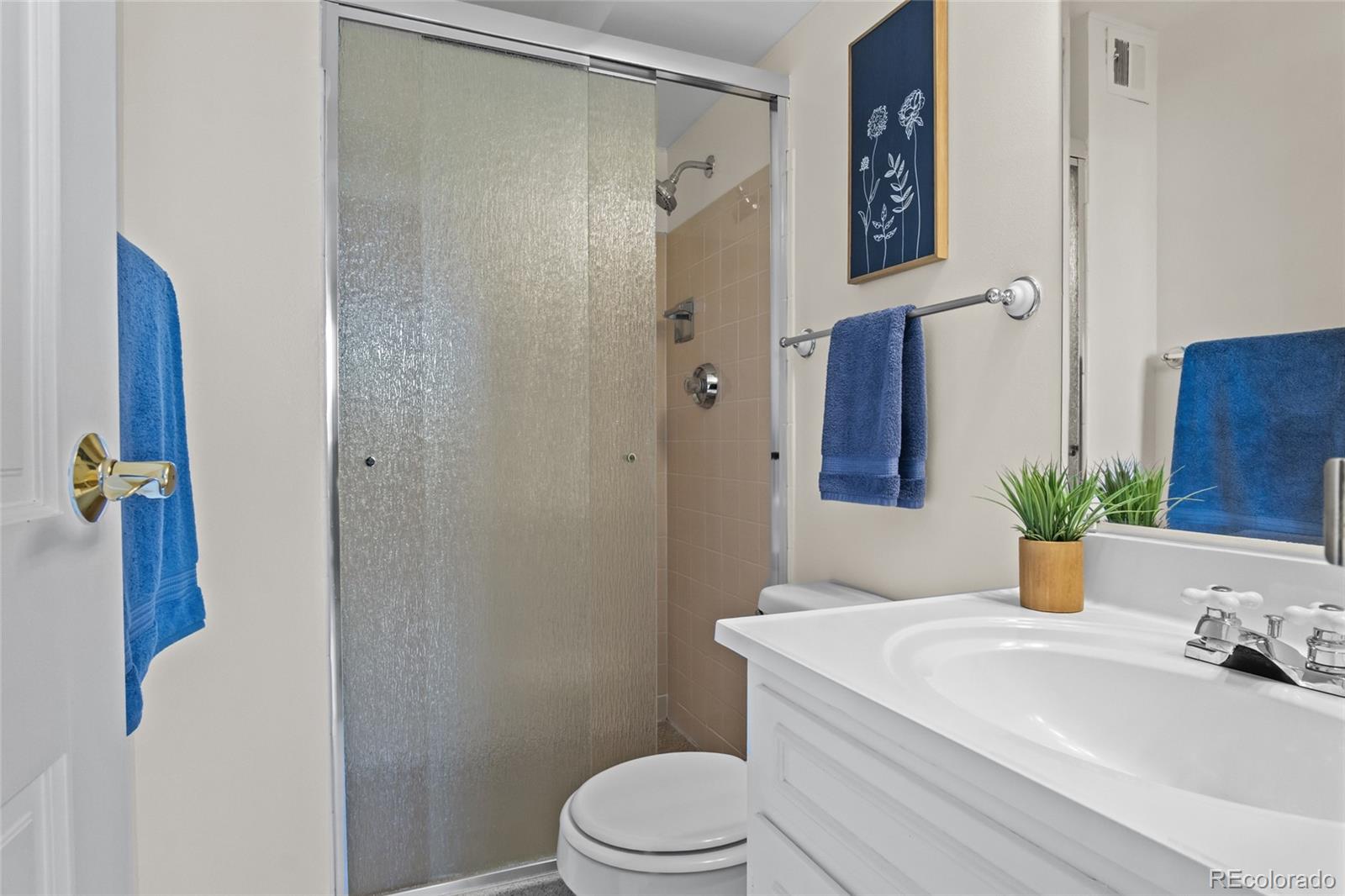 MLS Image #19 for 1085 n lafayette street 403,denver, Colorado