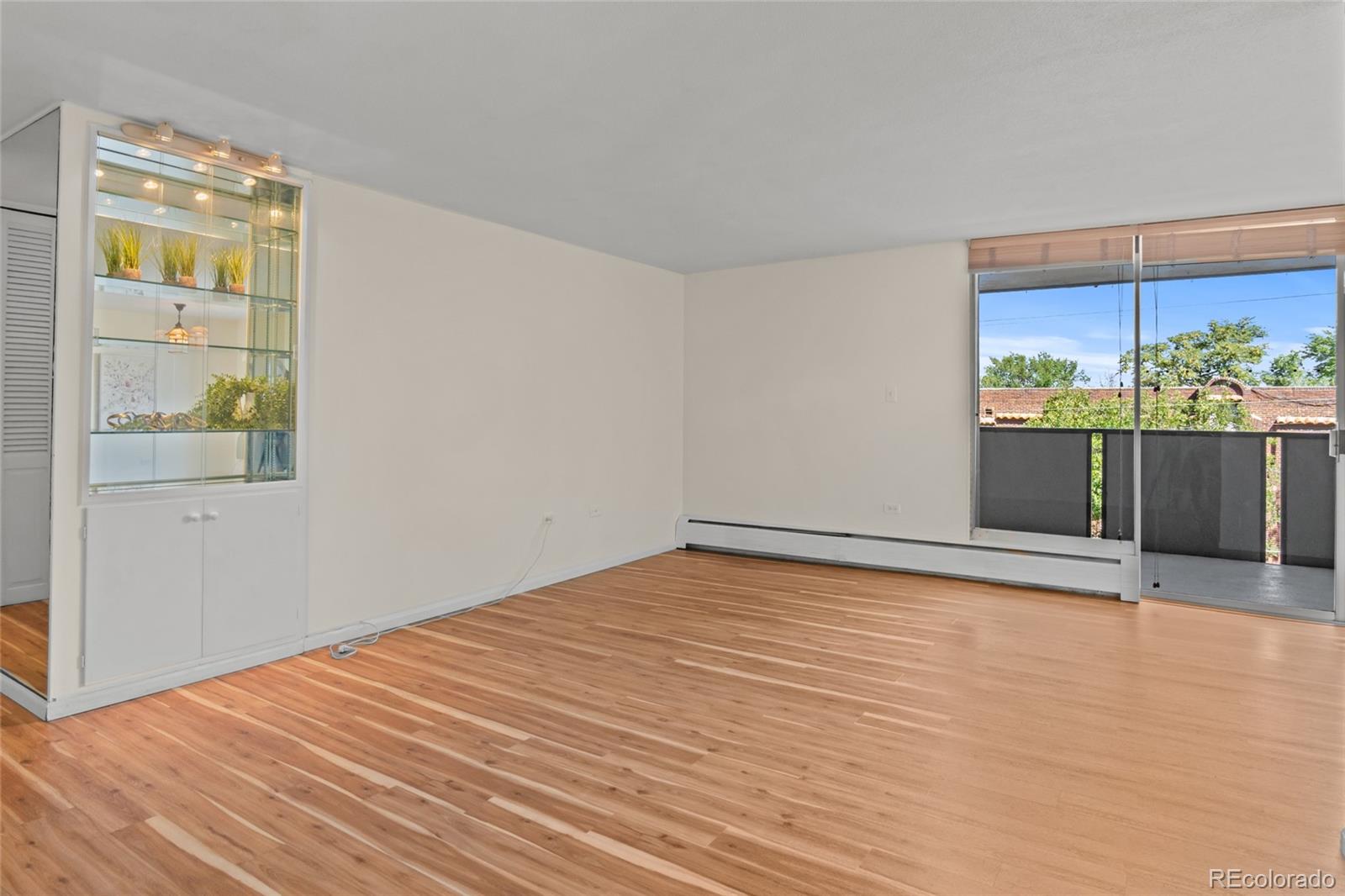 MLS Image #3 for 1085 n lafayette street 403,denver, Colorado