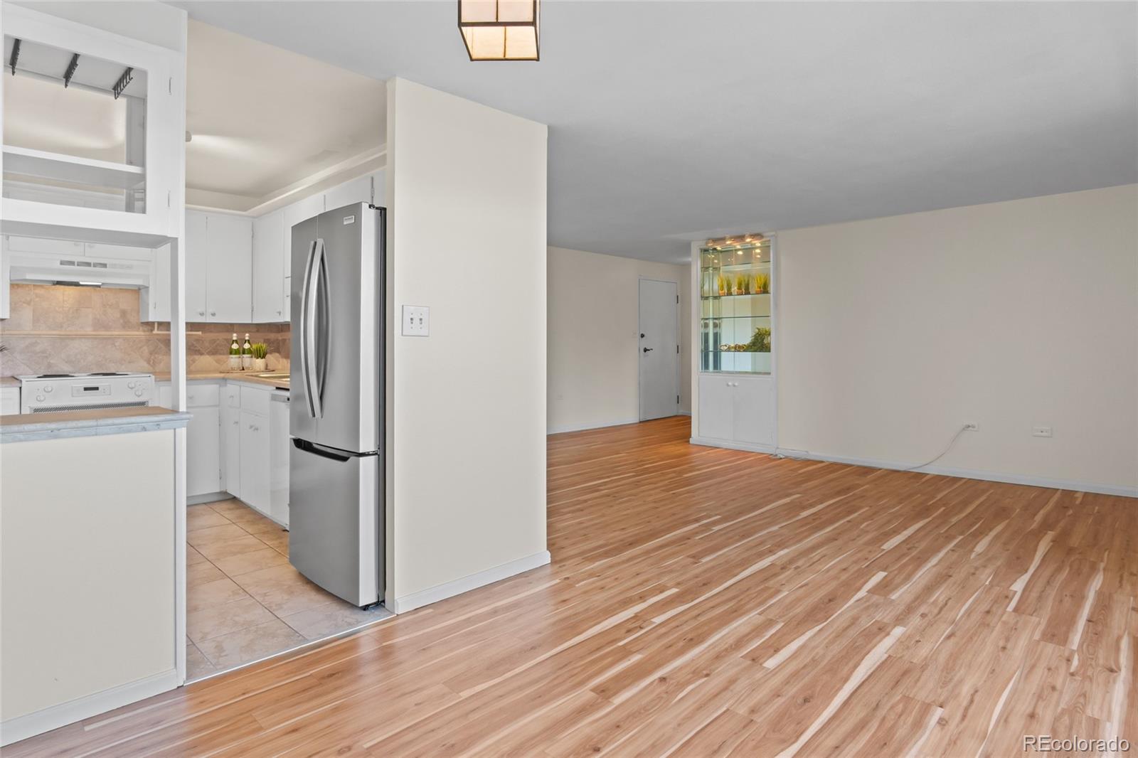 MLS Image #6 for 1085 n lafayette street 403,denver, Colorado