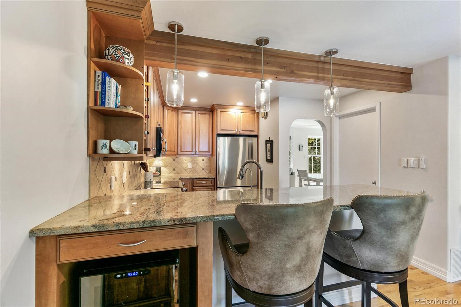 MLS Image #11 for 1561 s milwaukee street,denver, Colorado