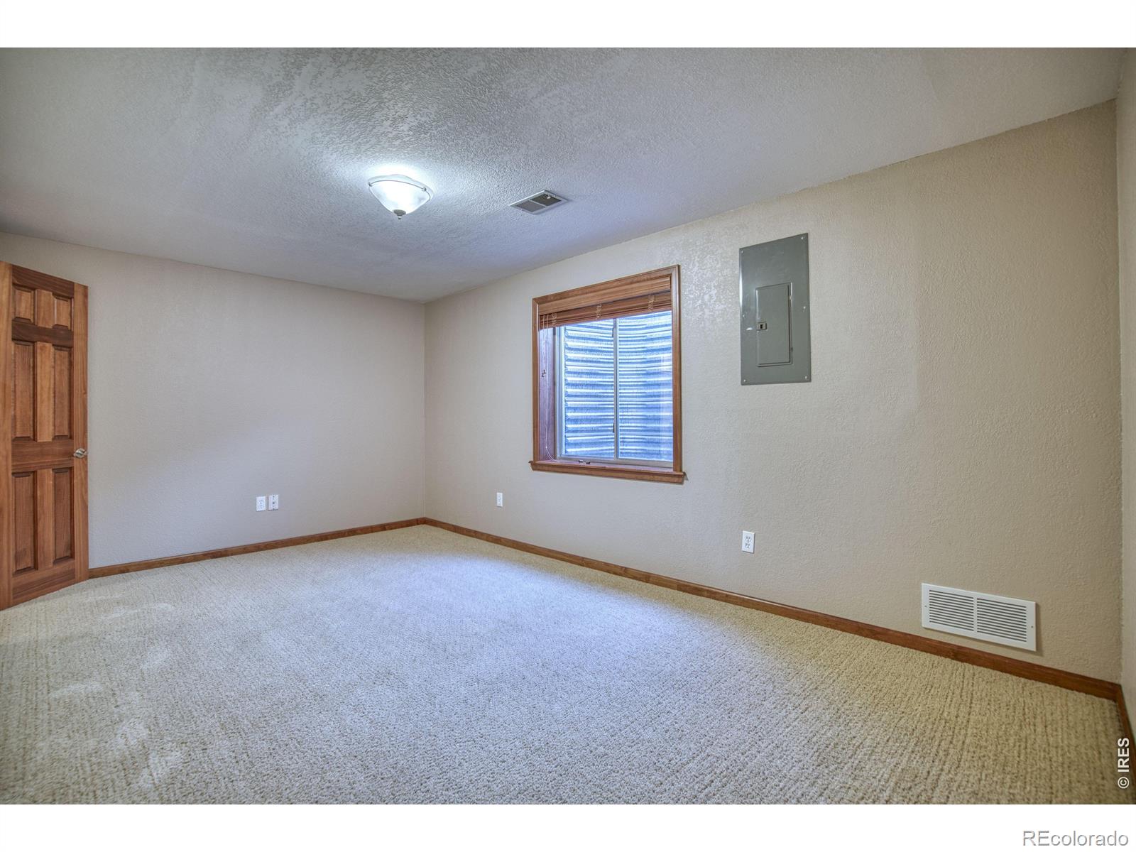 MLS Image #39 for 1115  chester court,johnstown, Colorado