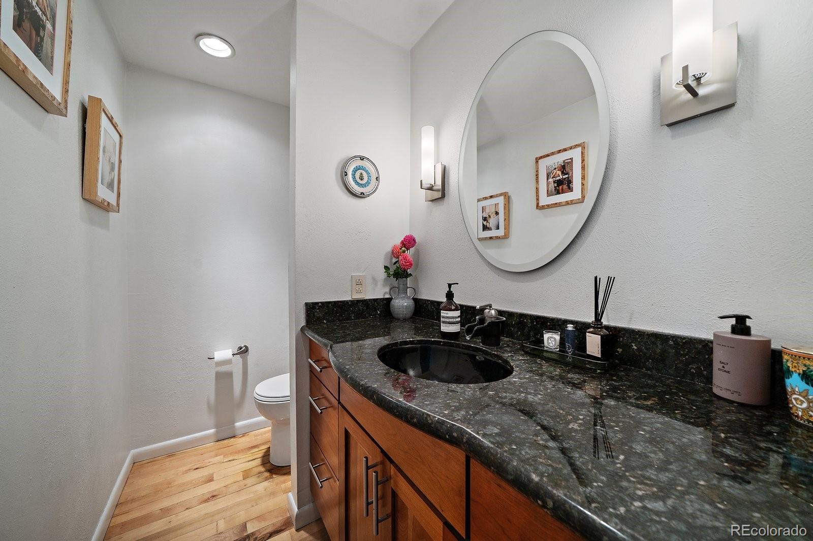 MLS Image #15 for 960 n pennsylvania street,denver, Colorado