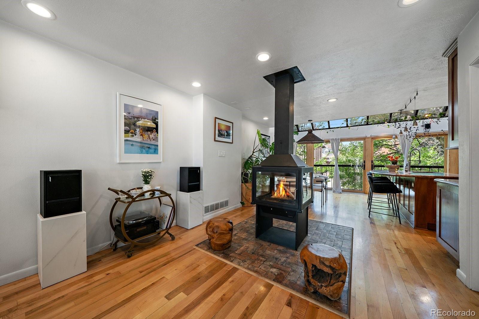 MLS Image #2 for 960 n pennsylvania street,denver, Colorado