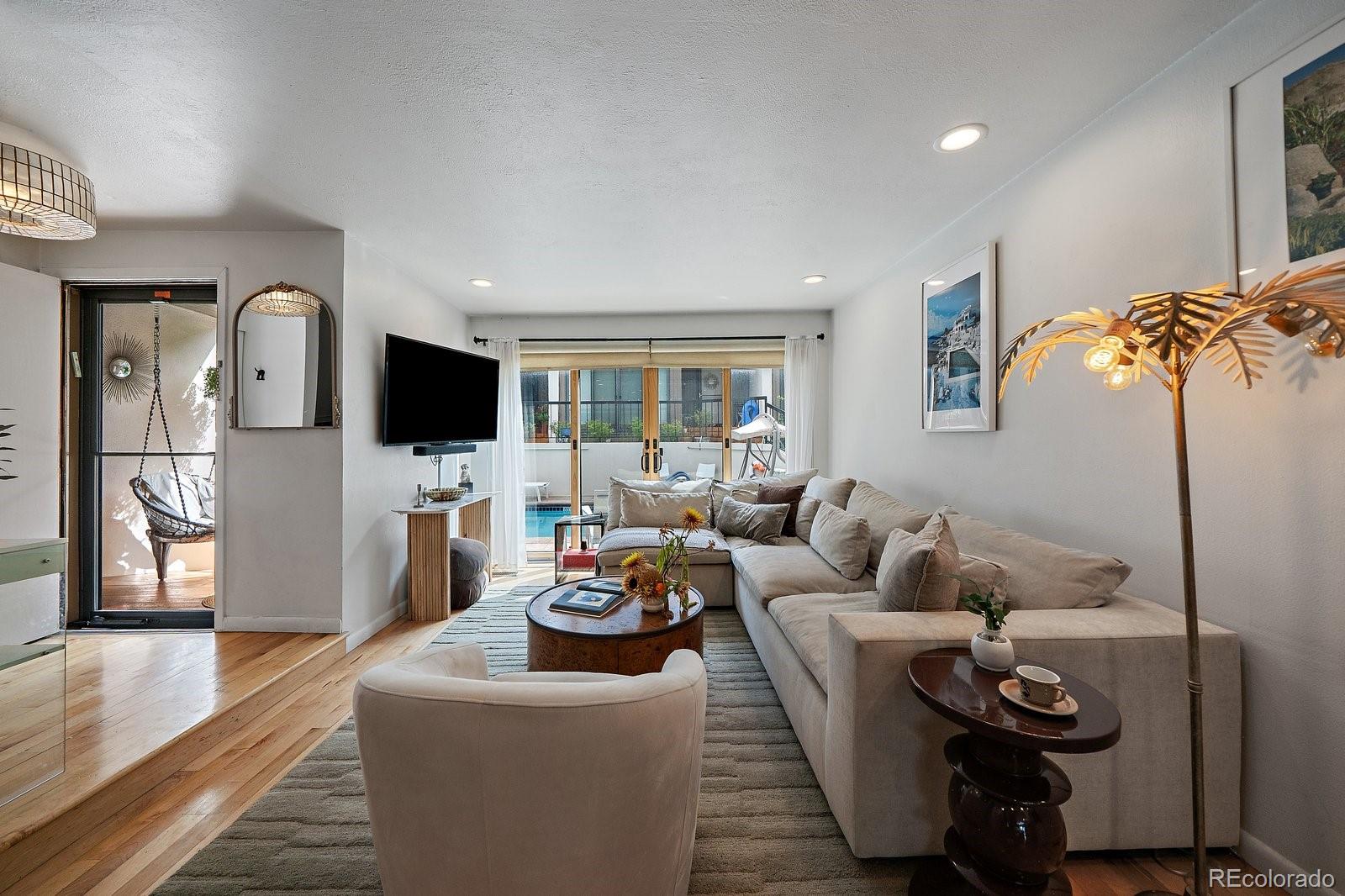 MLS Image #9 for 960 n pennsylvania street,denver, Colorado