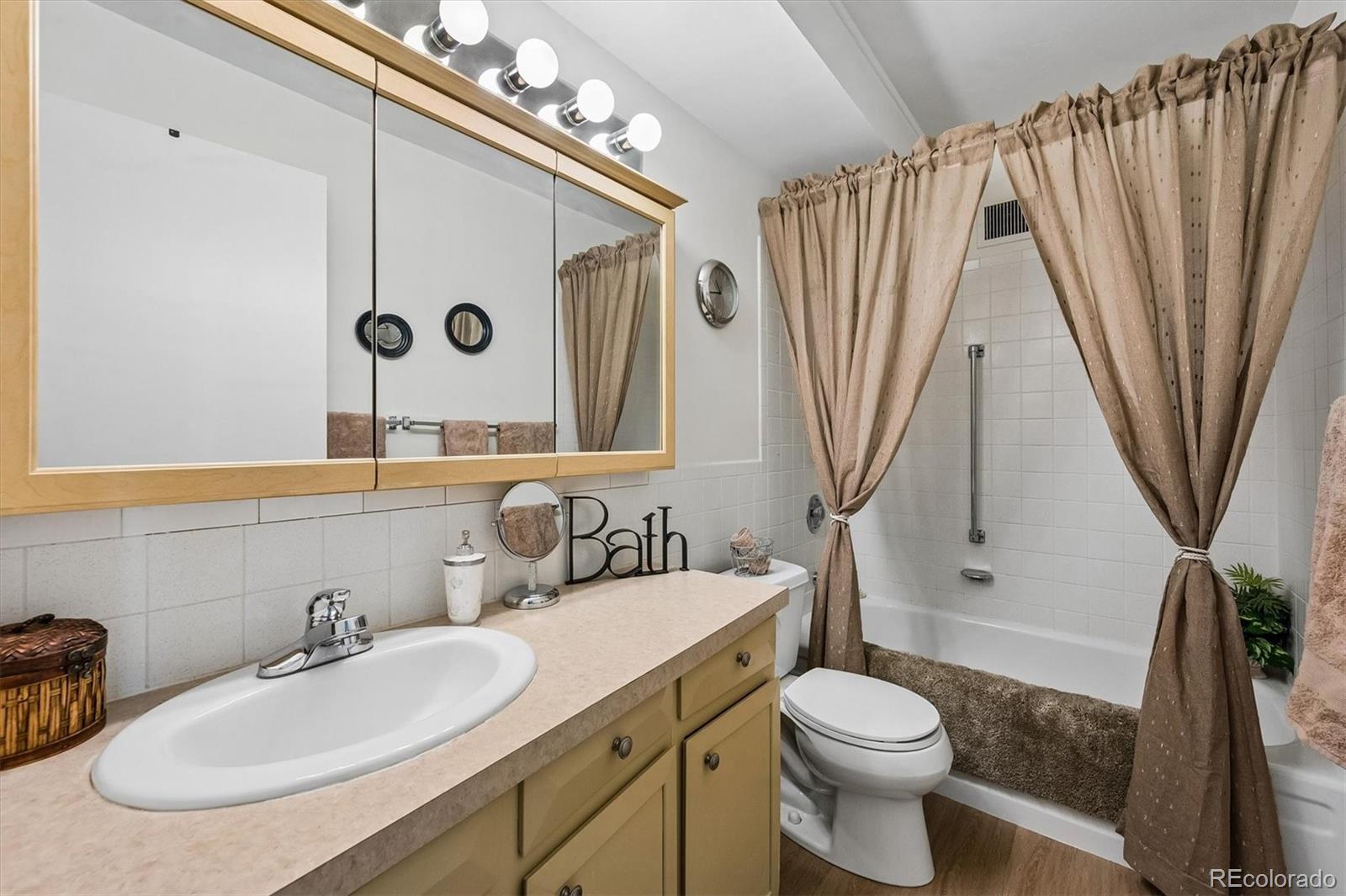 MLS Image #5 for 660 s alton way 12b,denver, Colorado