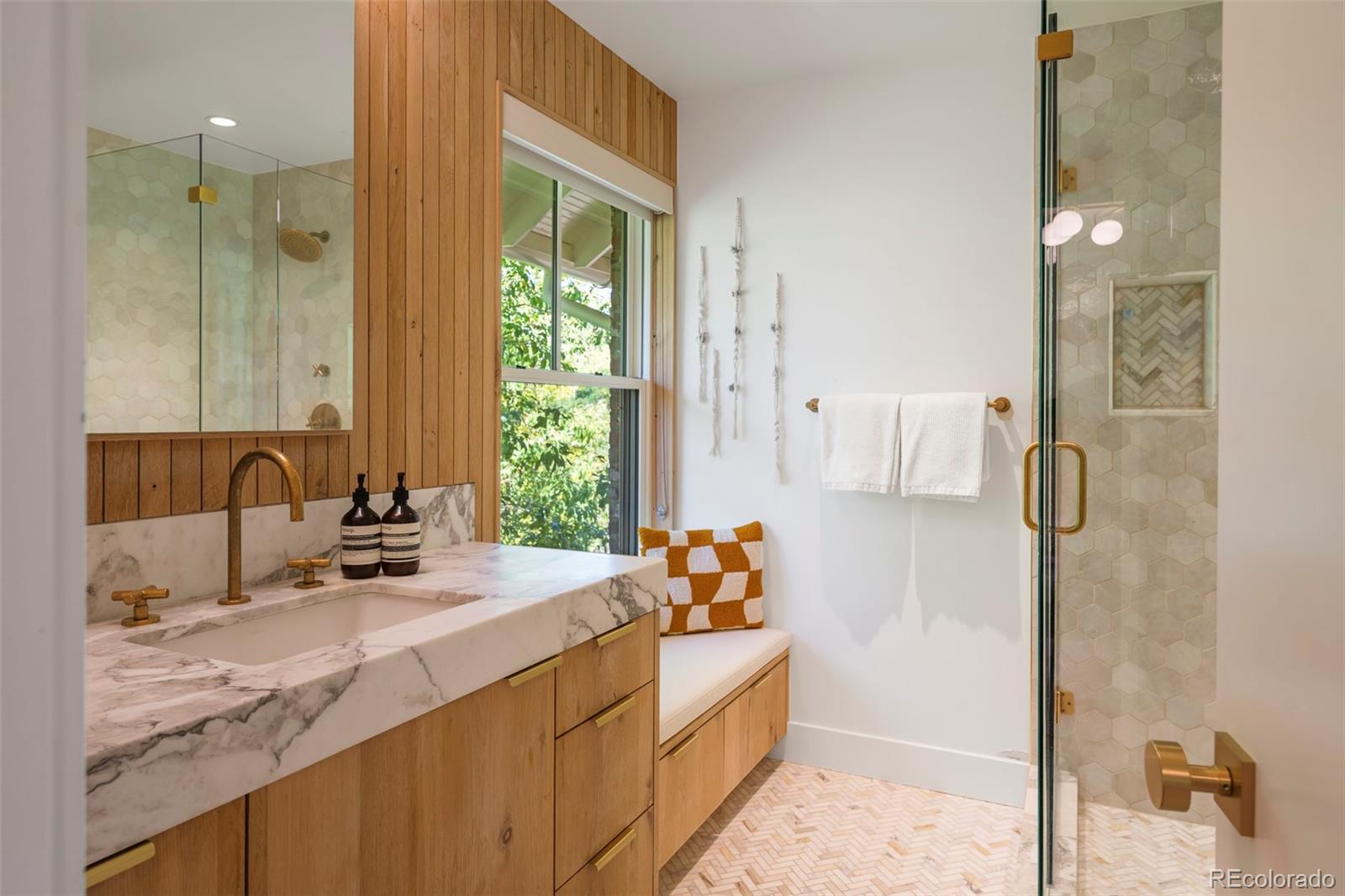 MLS Image #28 for 550  fillmore street,denver, Colorado