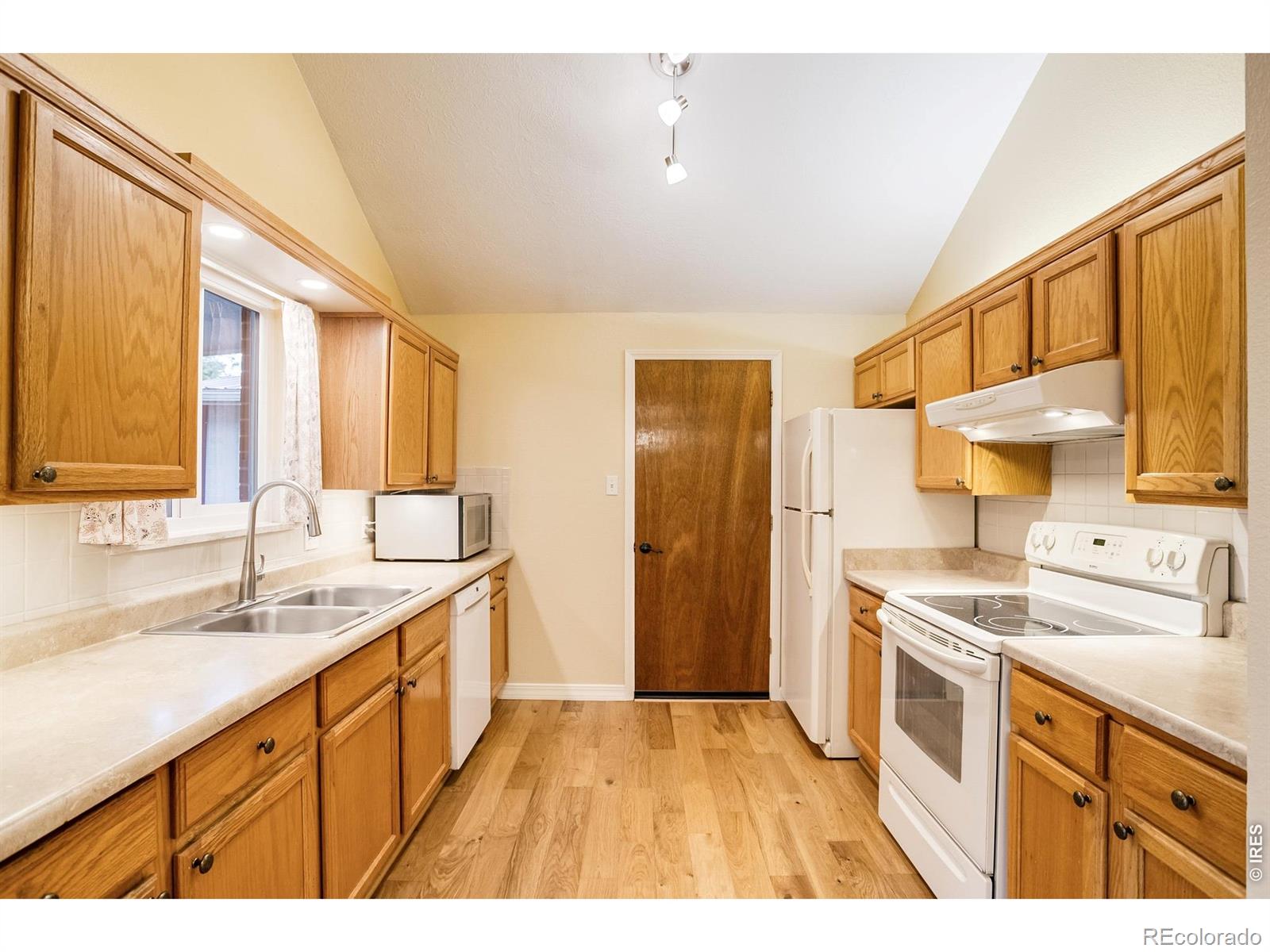MLS Image #17 for 1423  frontier street,longmont, Colorado