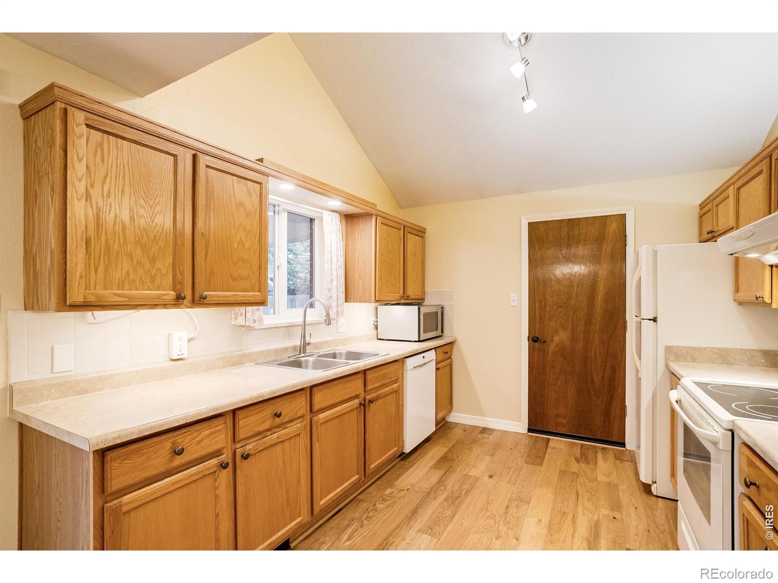 MLS Image #18 for 1423  frontier street,longmont, Colorado