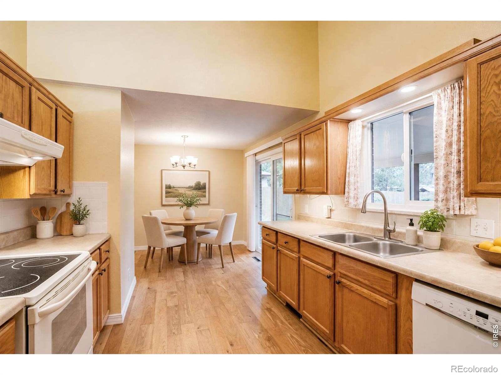 MLS Image #3 for 1423  frontier street,longmont, Colorado