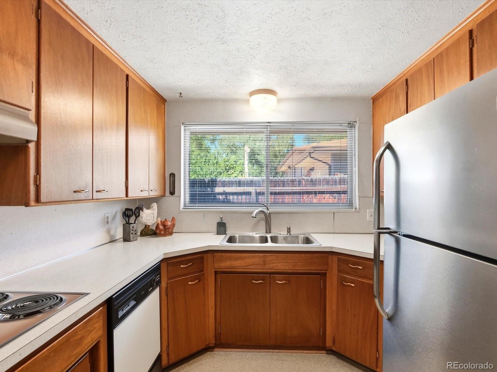 MLS Image #16 for 1433  spencer street,longmont, Colorado