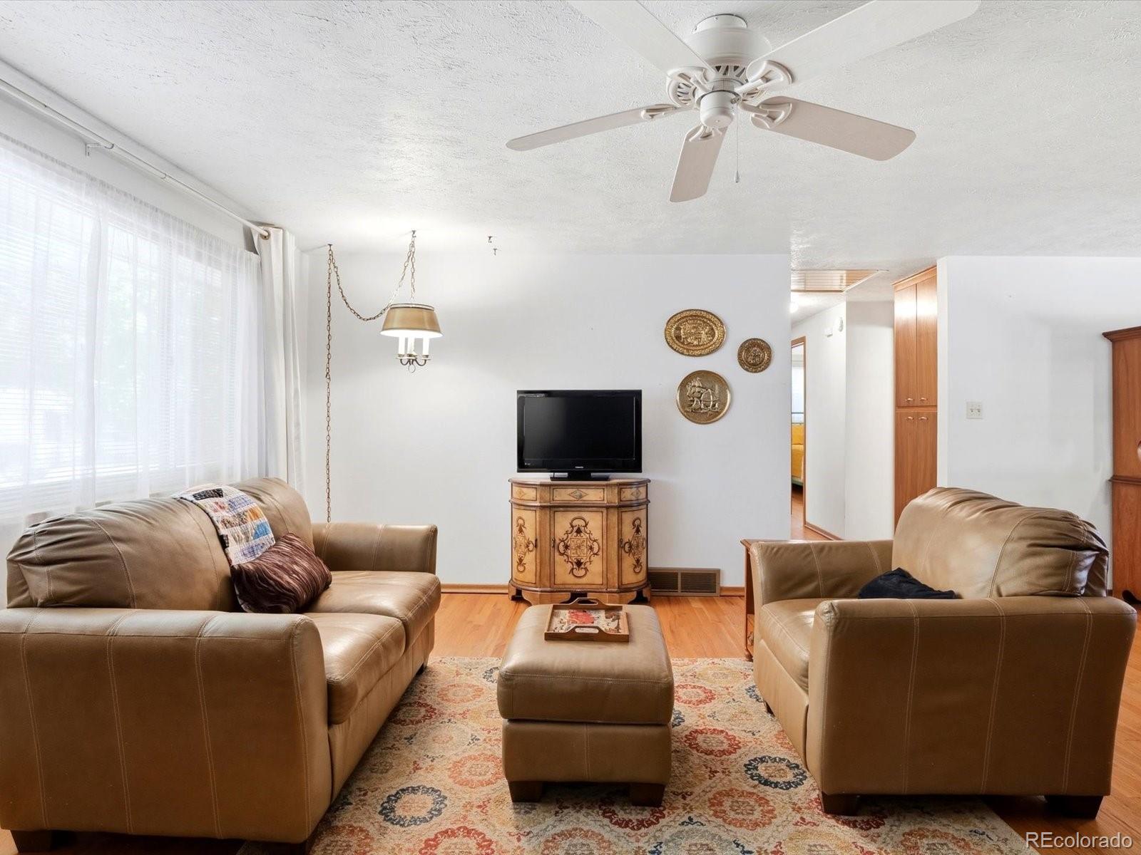 MLS Image #9 for 1433  spencer street,longmont, Colorado