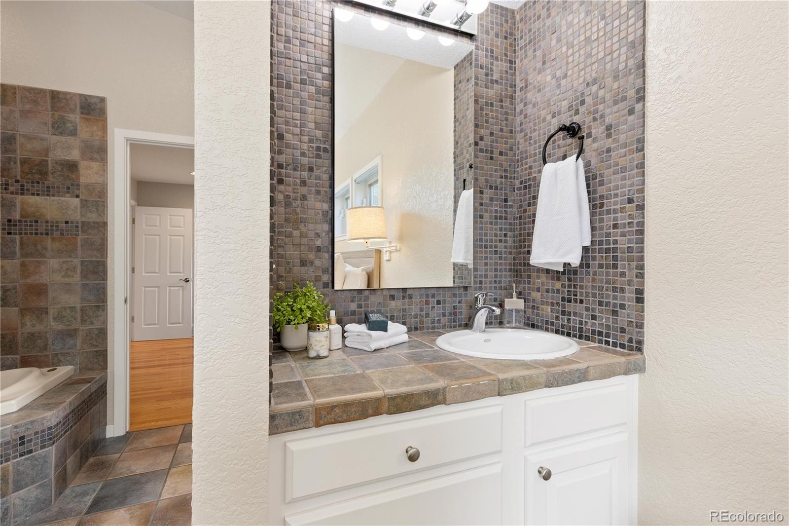 MLS Image #22 for 530  hartford drive,boulder, Colorado